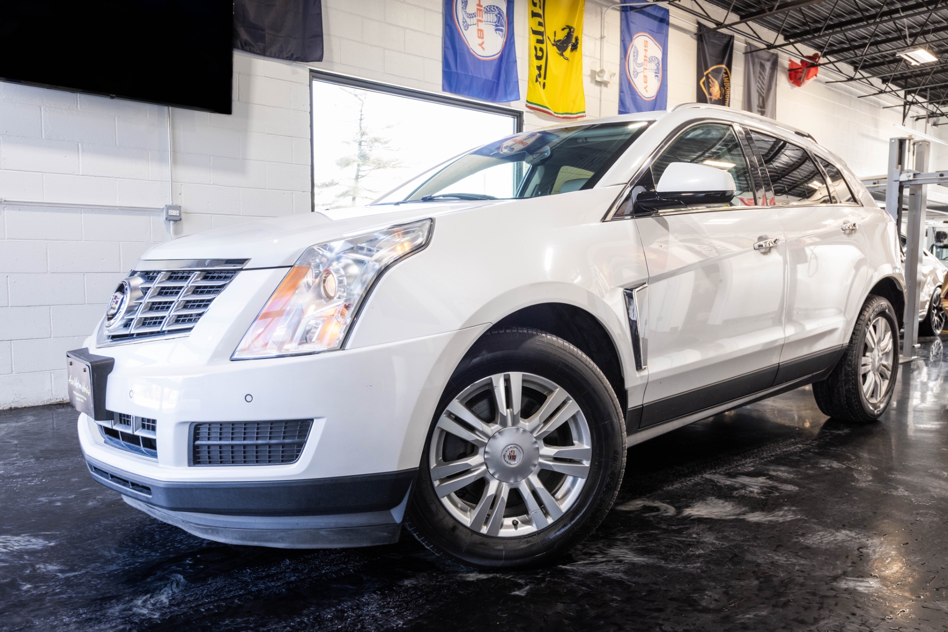Gray (Platinum Ice Tricoat) 2015 Cadillac SRX Luxury FWD SUV / Crossover Front-Wheel Drive 6-Speed Automatic