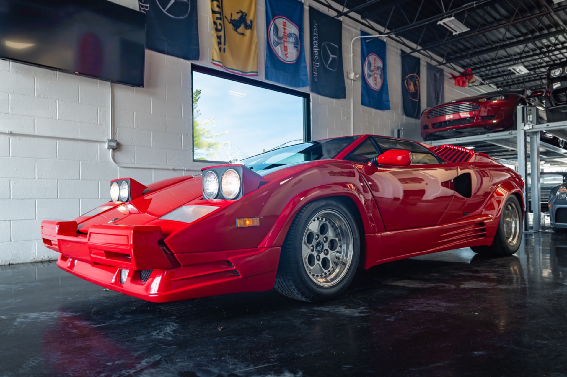 Tomytec TLVN 1:64 Lamborghini Countach 25th Anniversary