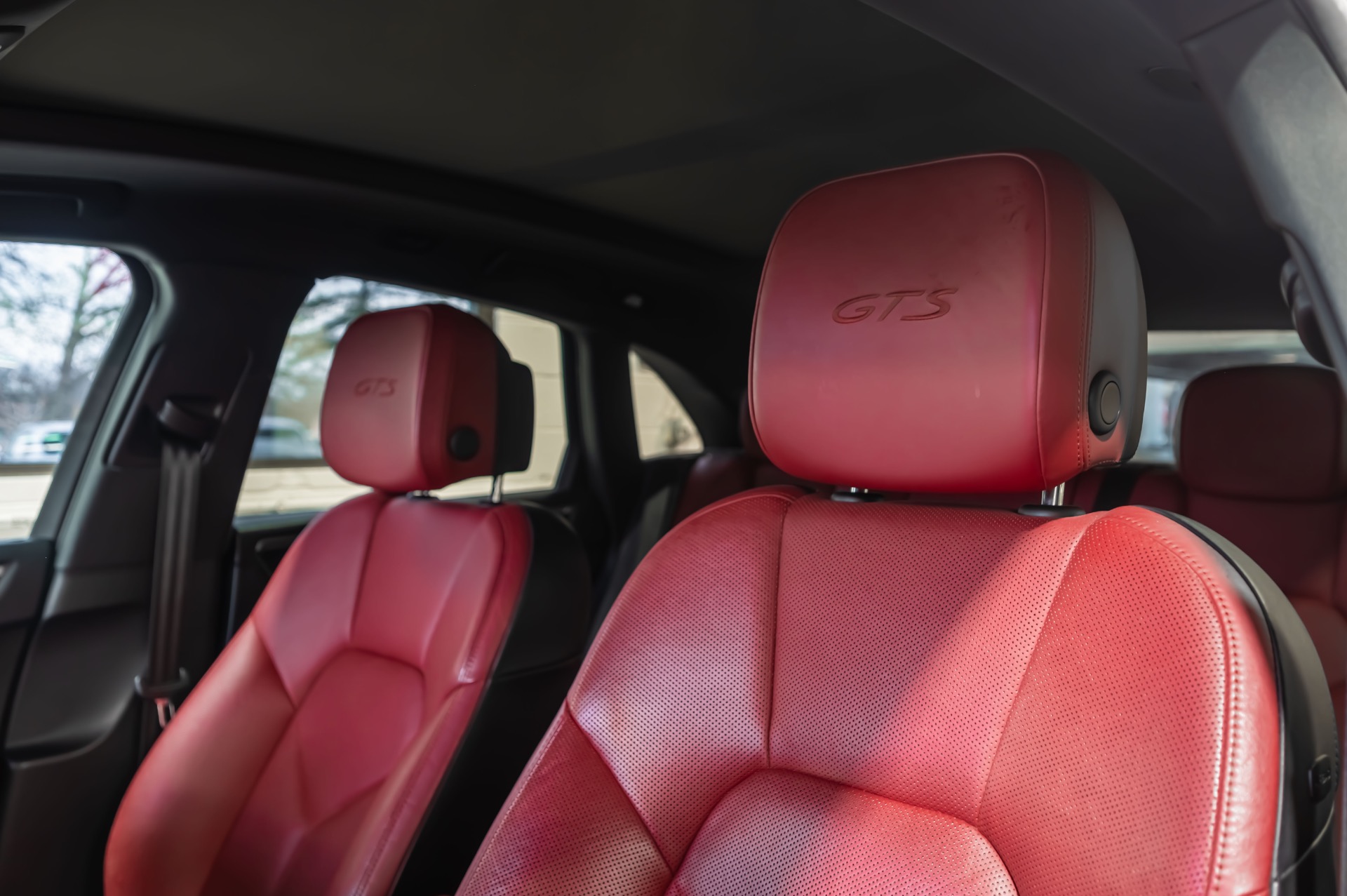 2017 PORSCHE MACAN - Image 28