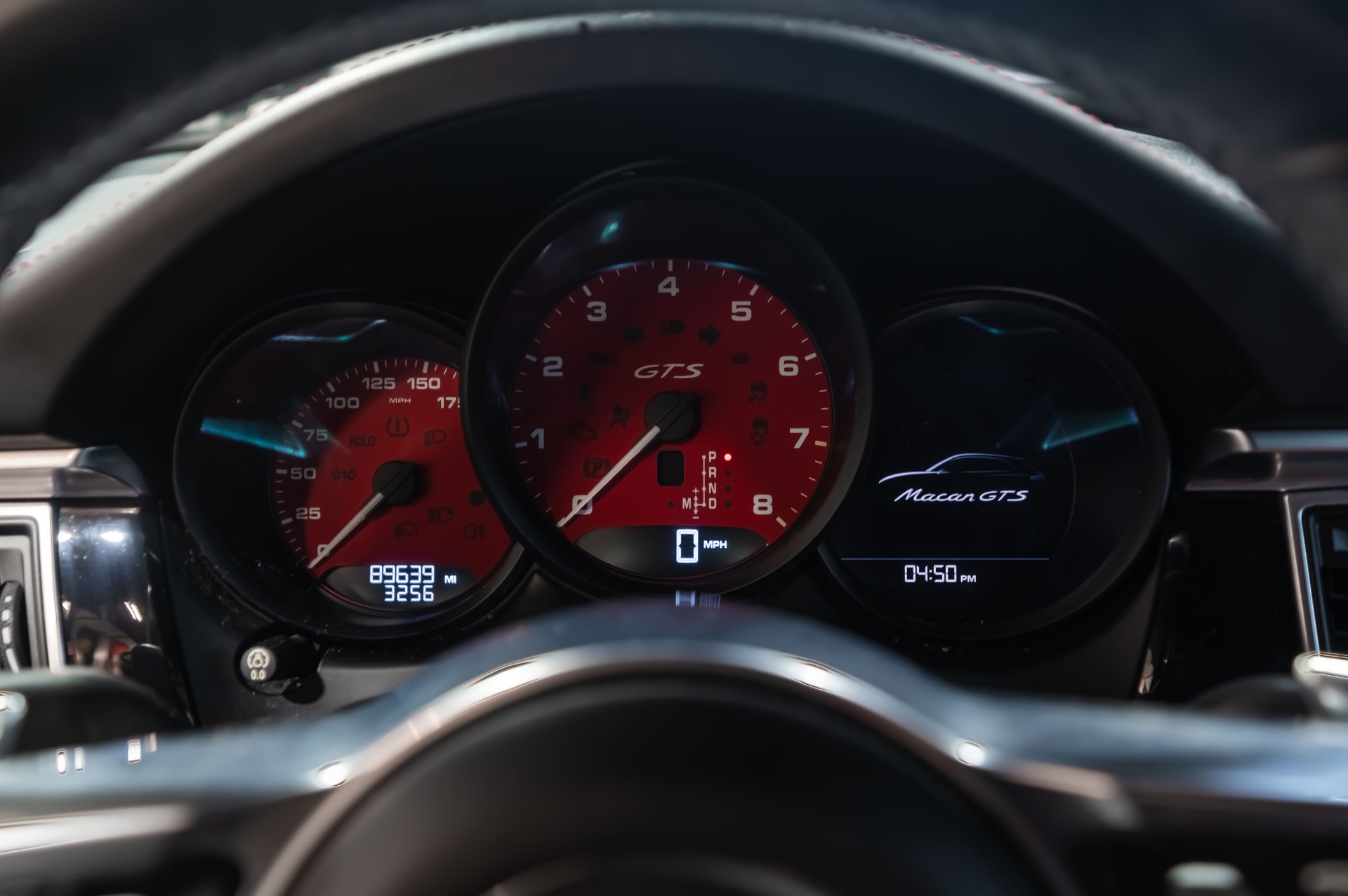 2017 PORSCHE MACAN - Image 34