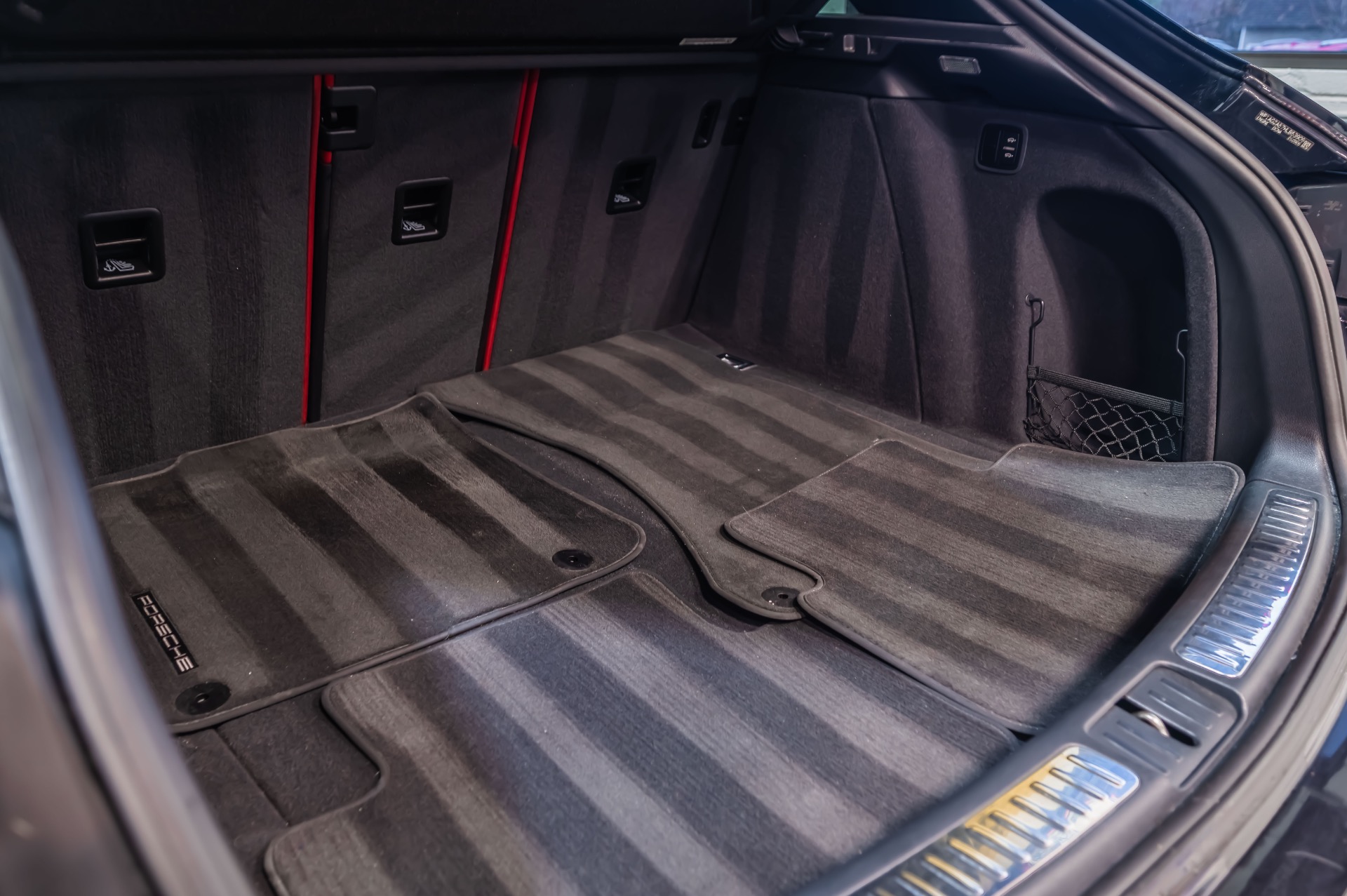 2017 PORSCHE MACAN - Image 51