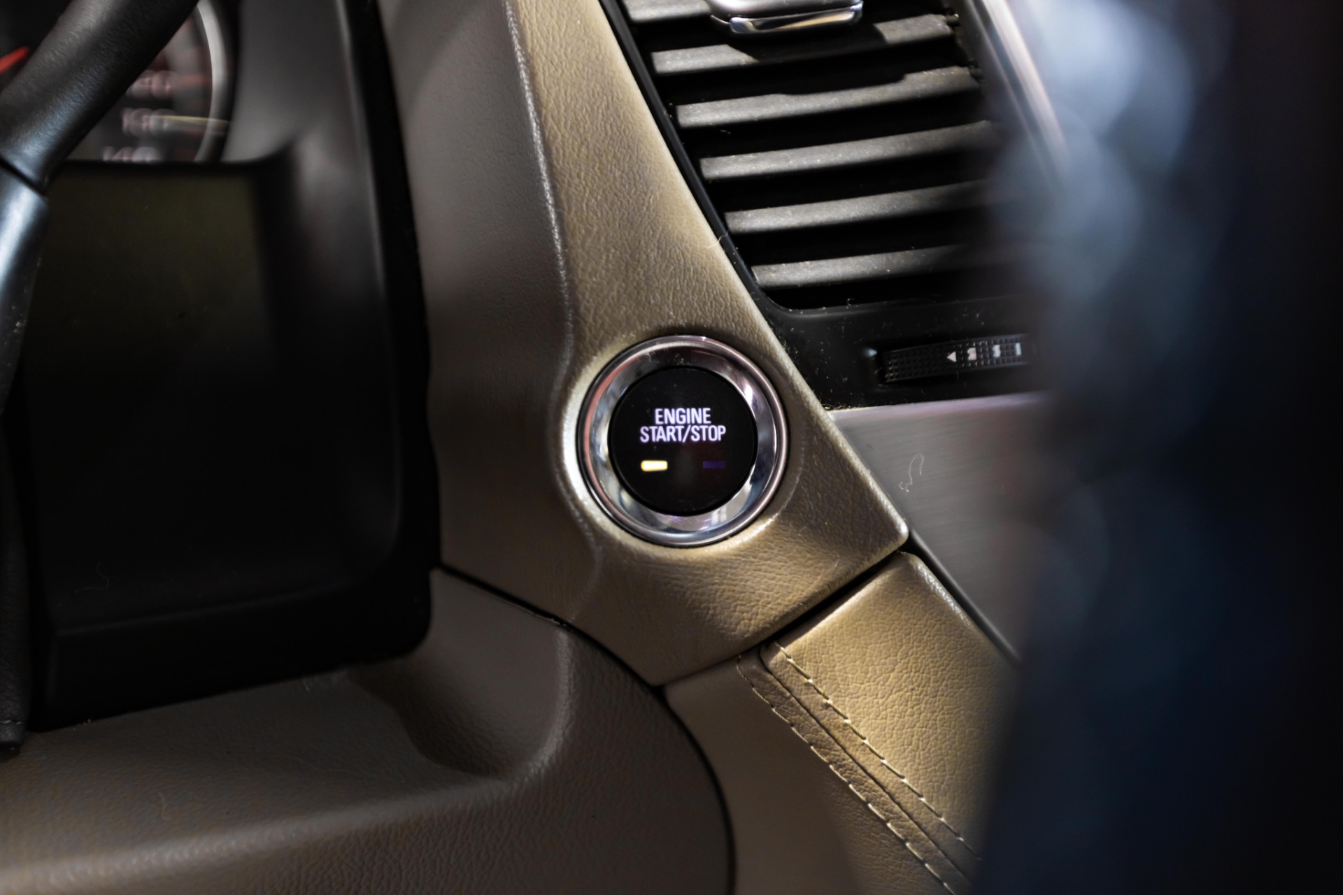 2016 GMC YUKON - Image 44