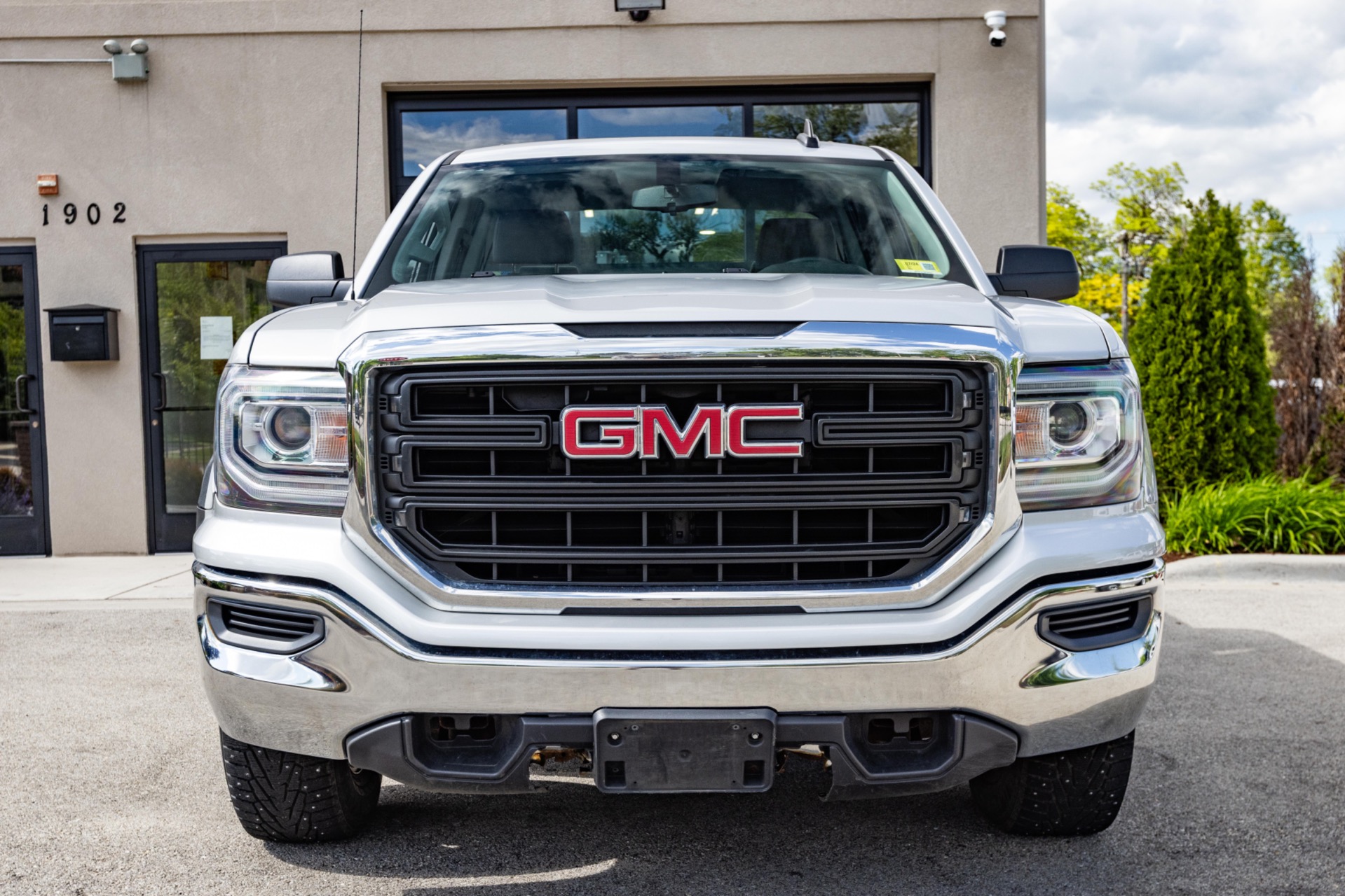 2017 GMC SIERRA - Image 28