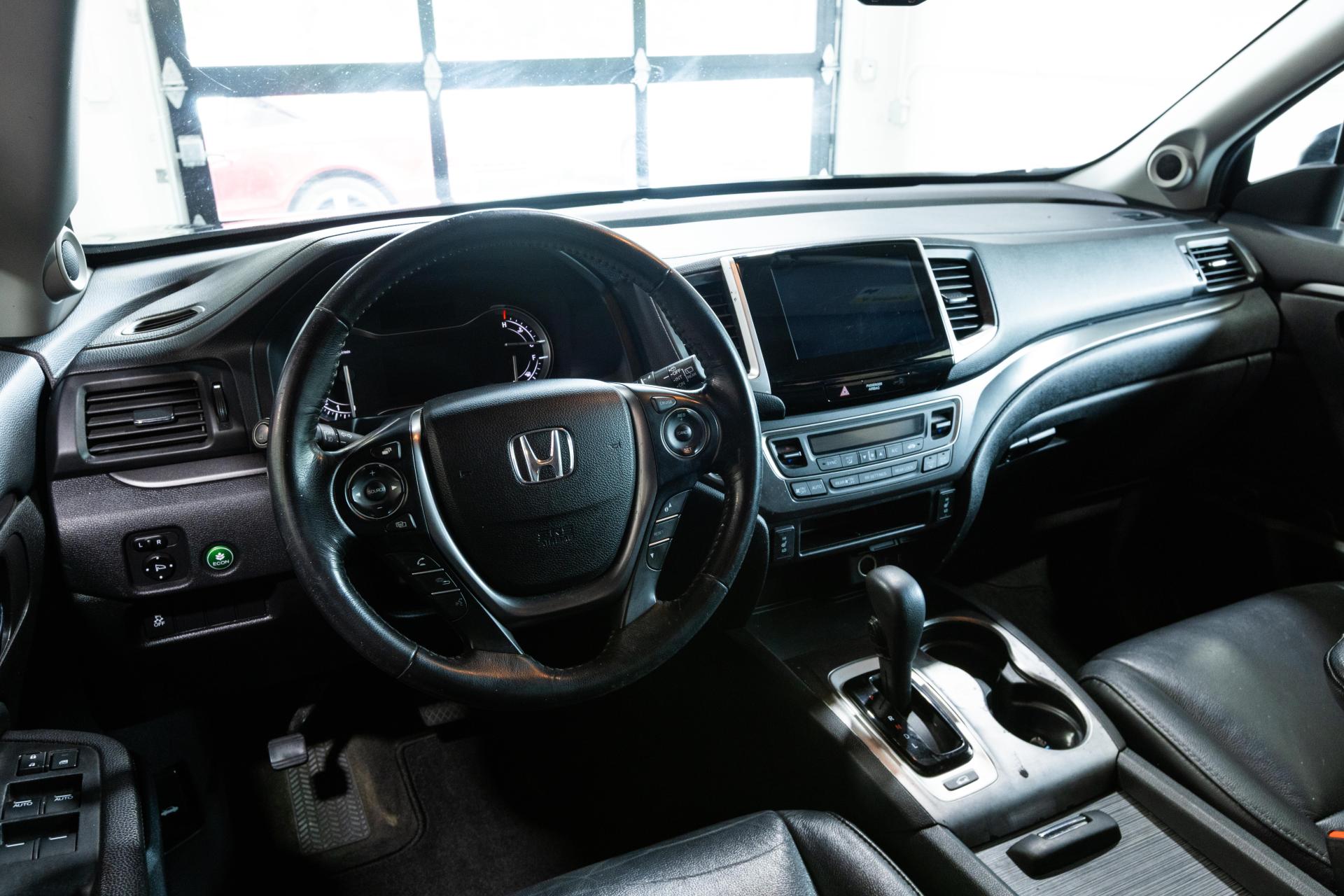 2017 HONDA PILOT - Image 25