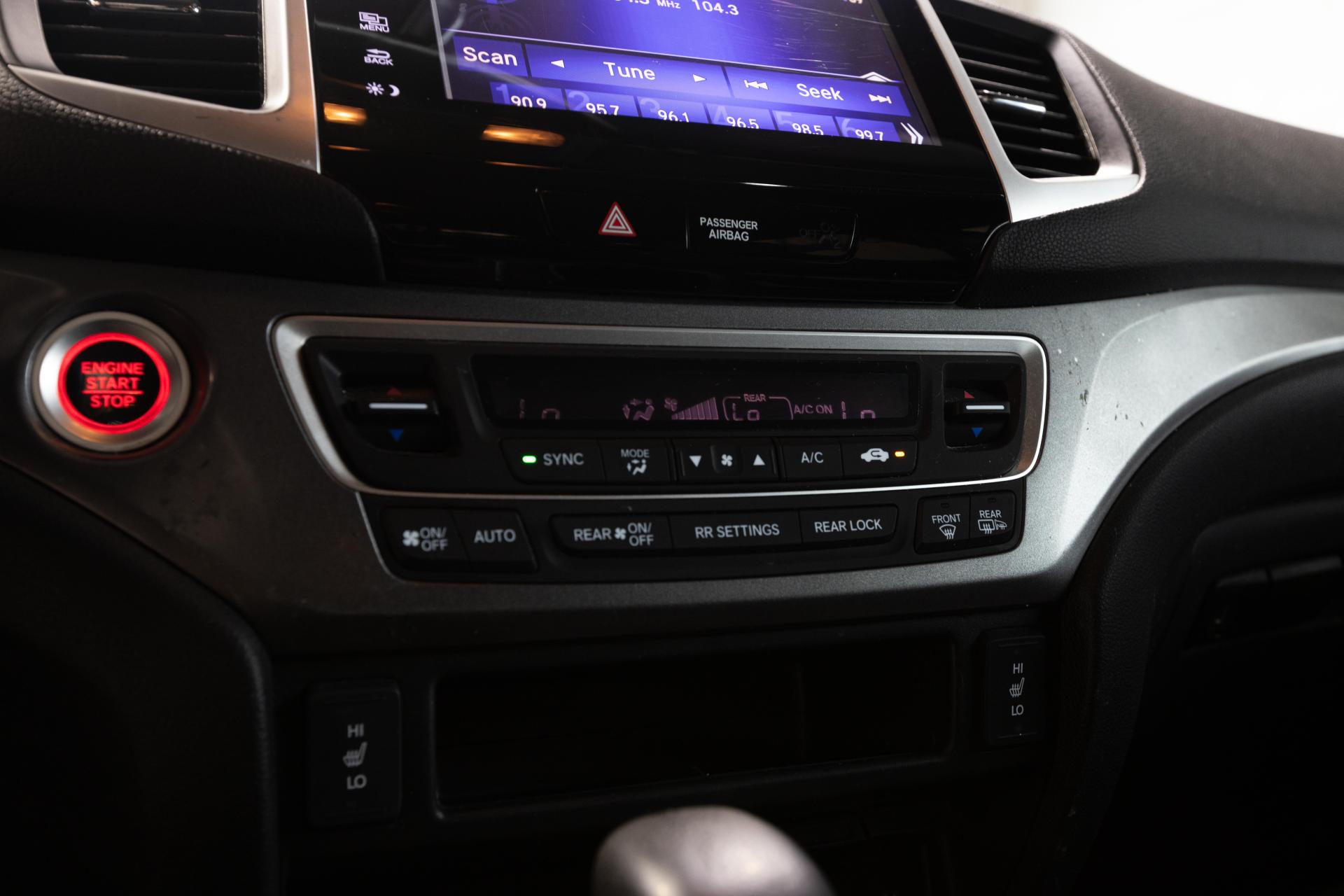 2017 HONDA PILOT - Image 32