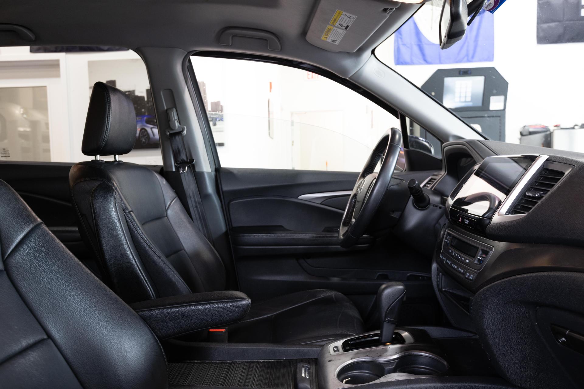 2017 HONDA PILOT - Image 35