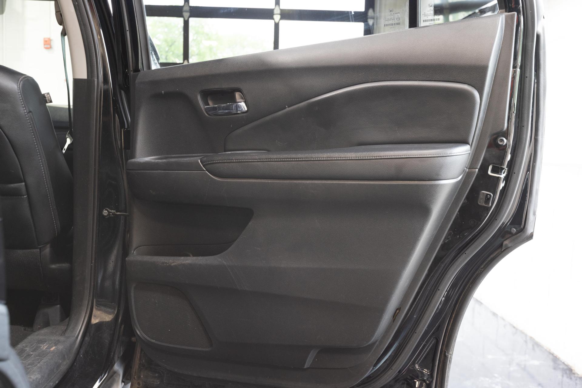 2017 HONDA PILOT - Image 41