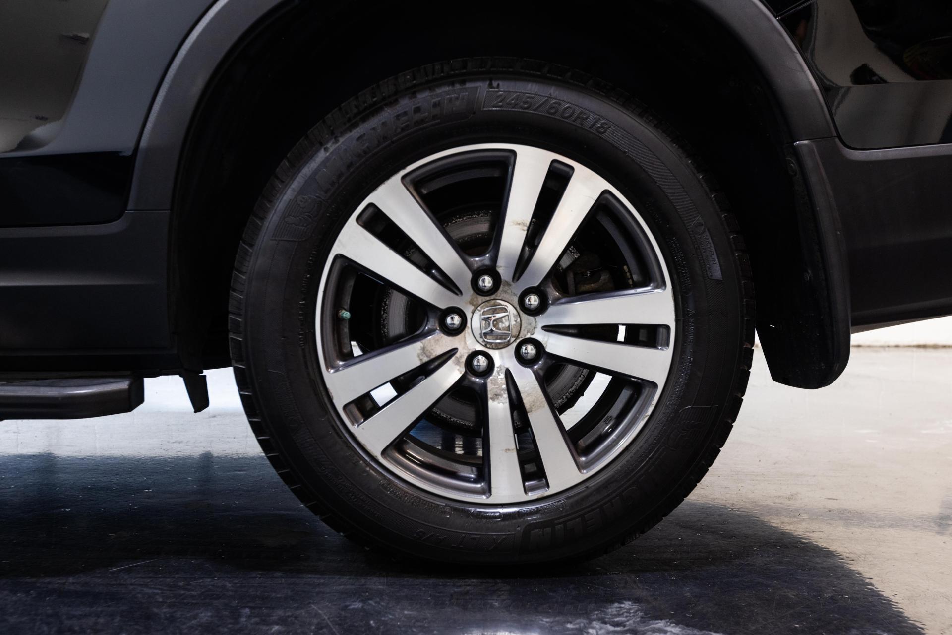 2017 HONDA PILOT - Image 7