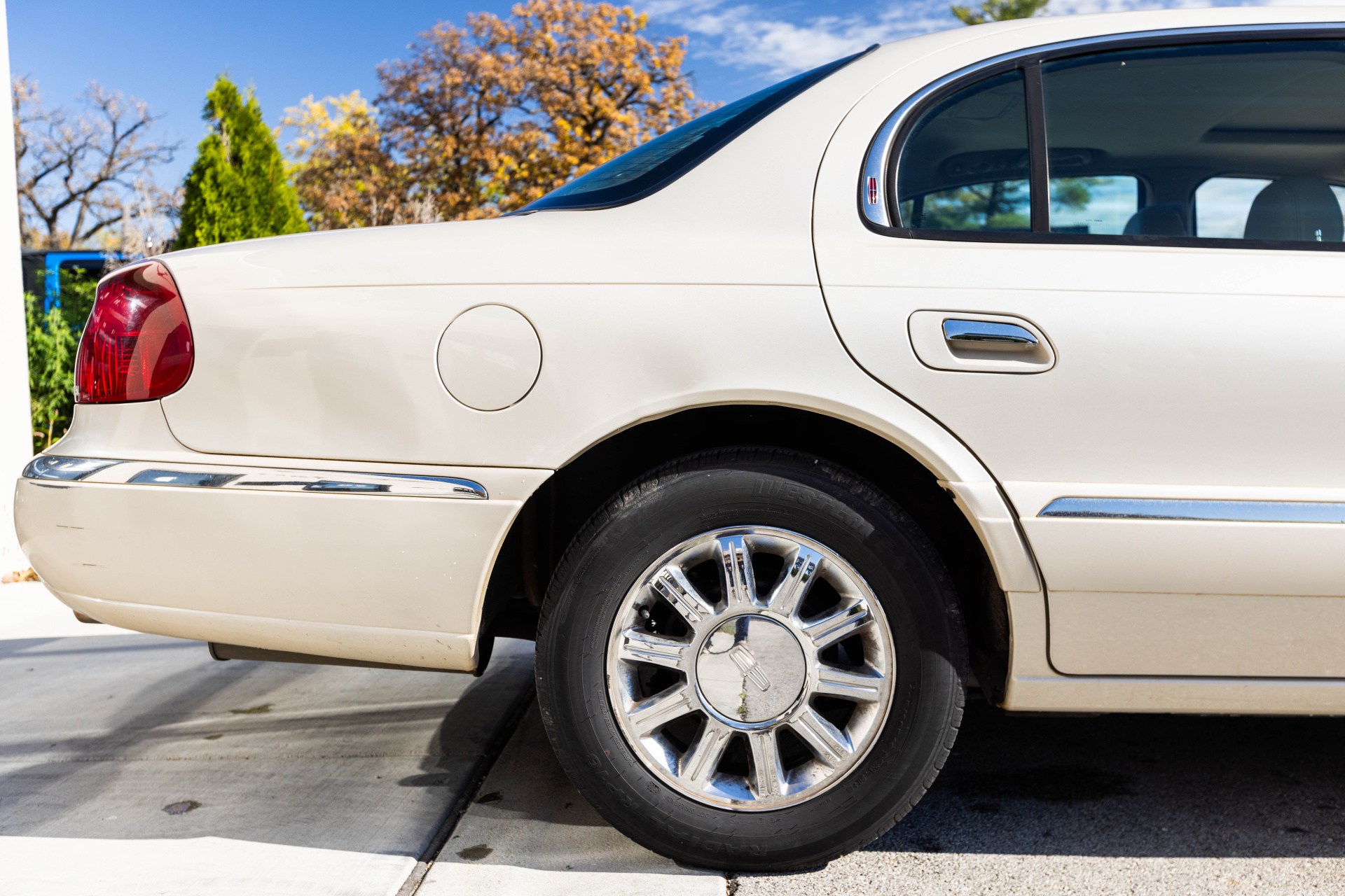 2002 LINCOLN CONTINENTAL - Image 10