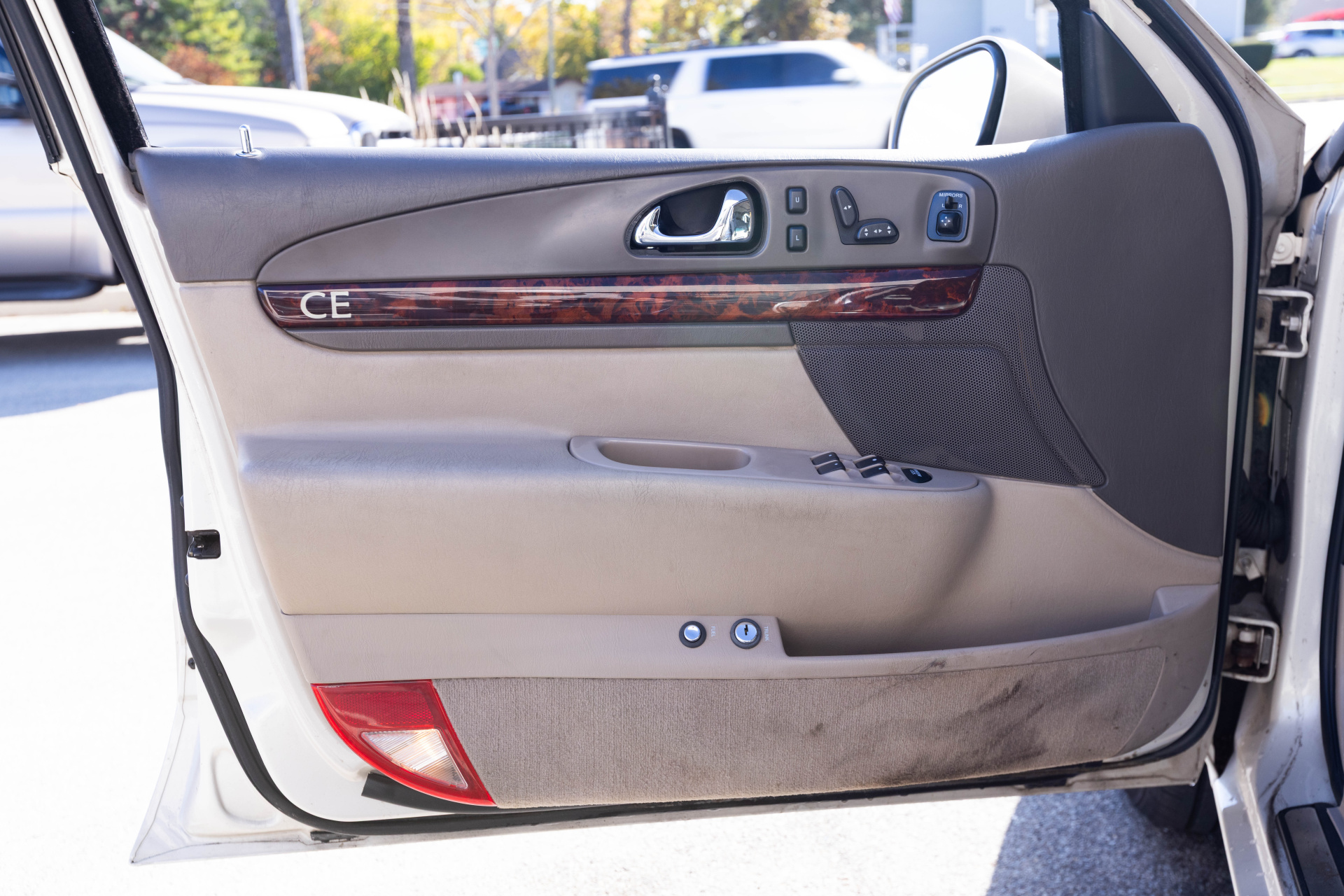 2002 LINCOLN CONTINENTAL - Image 20