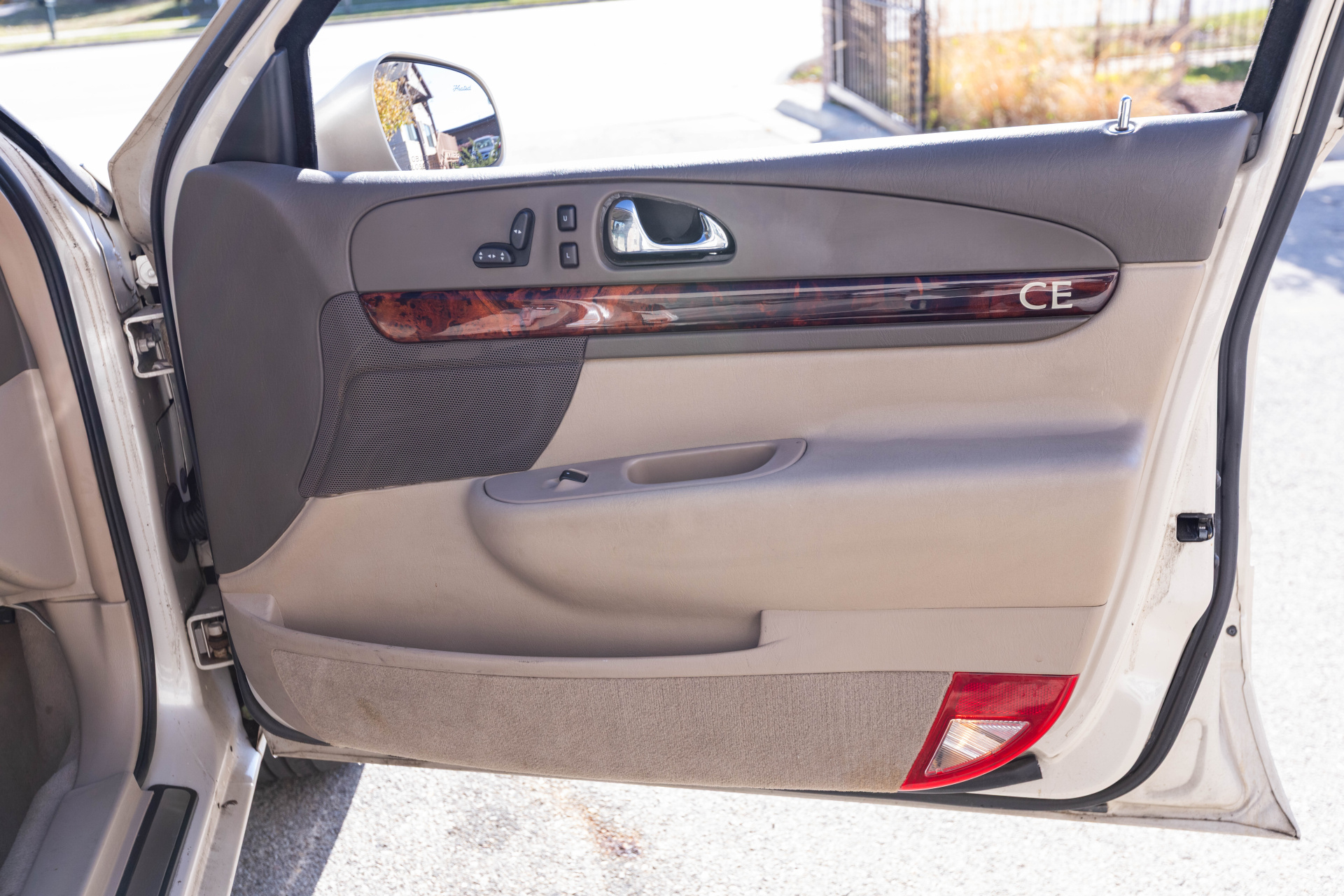 2002 LINCOLN CONTINENTAL - Image 28