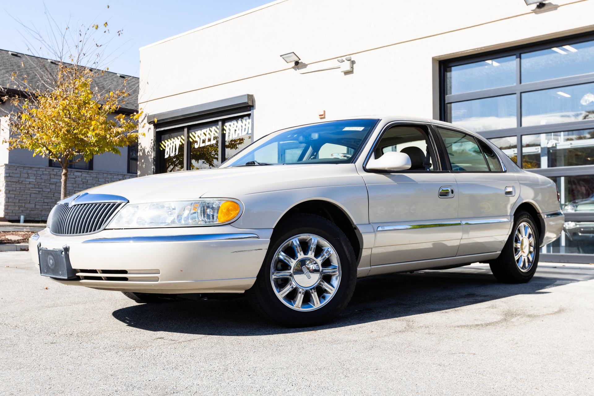2002 LINCOLN CONTINENTAL - Image 1