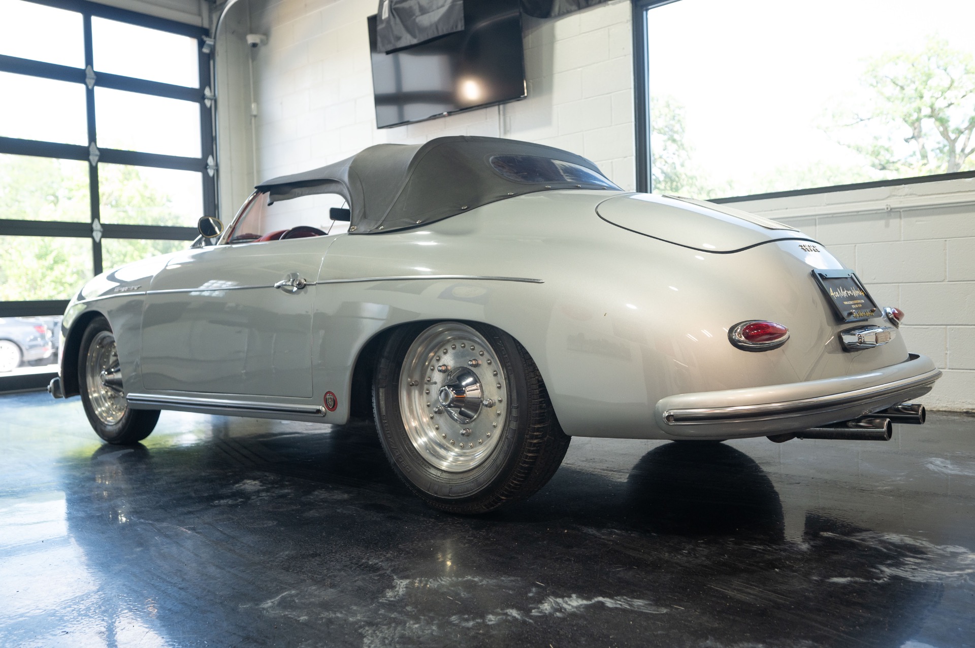 1957 PORSCHE 356 SPEEDSTER - Image 15