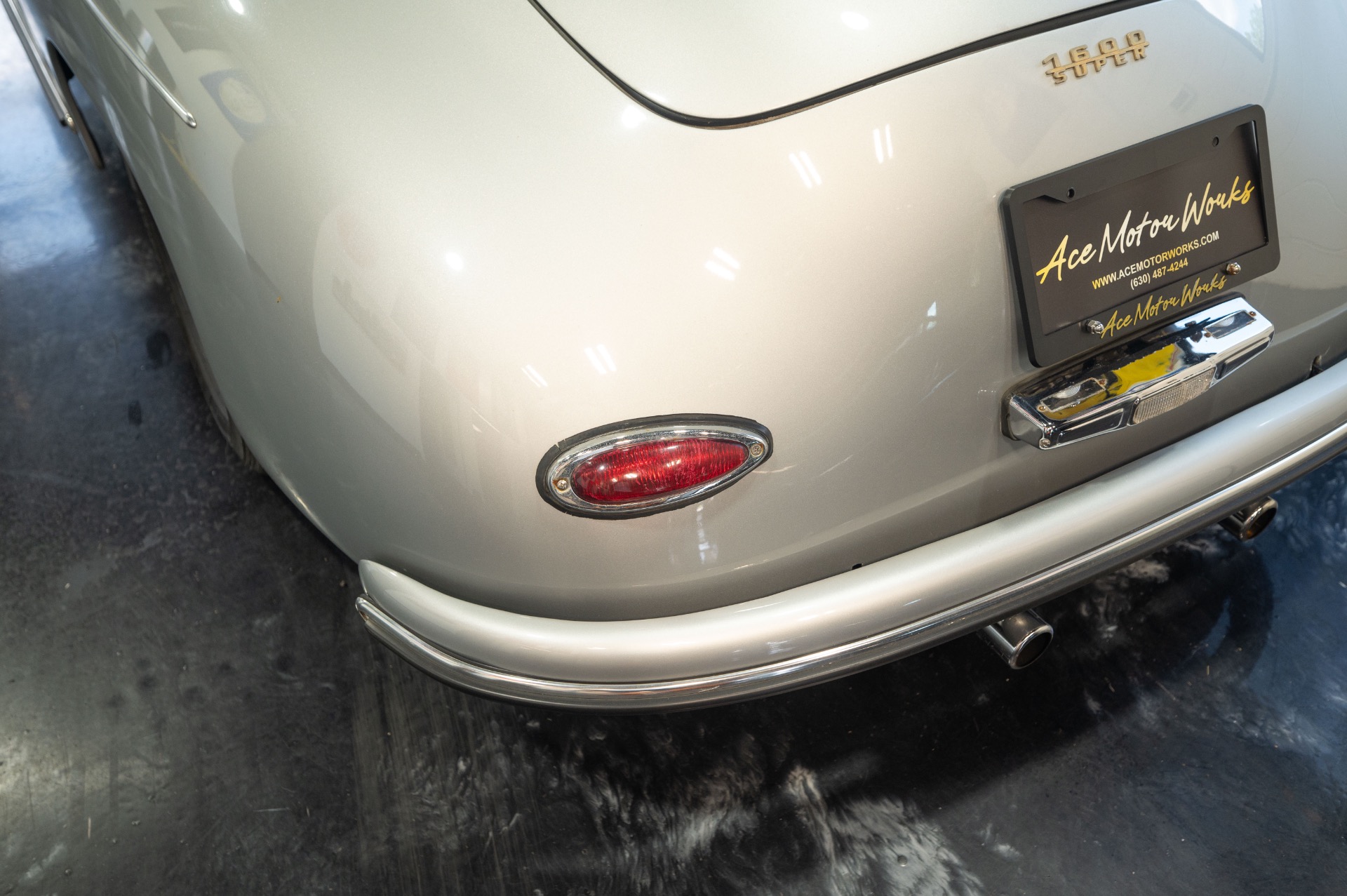 1957 PORSCHE 356 SPEEDSTER - Image 17