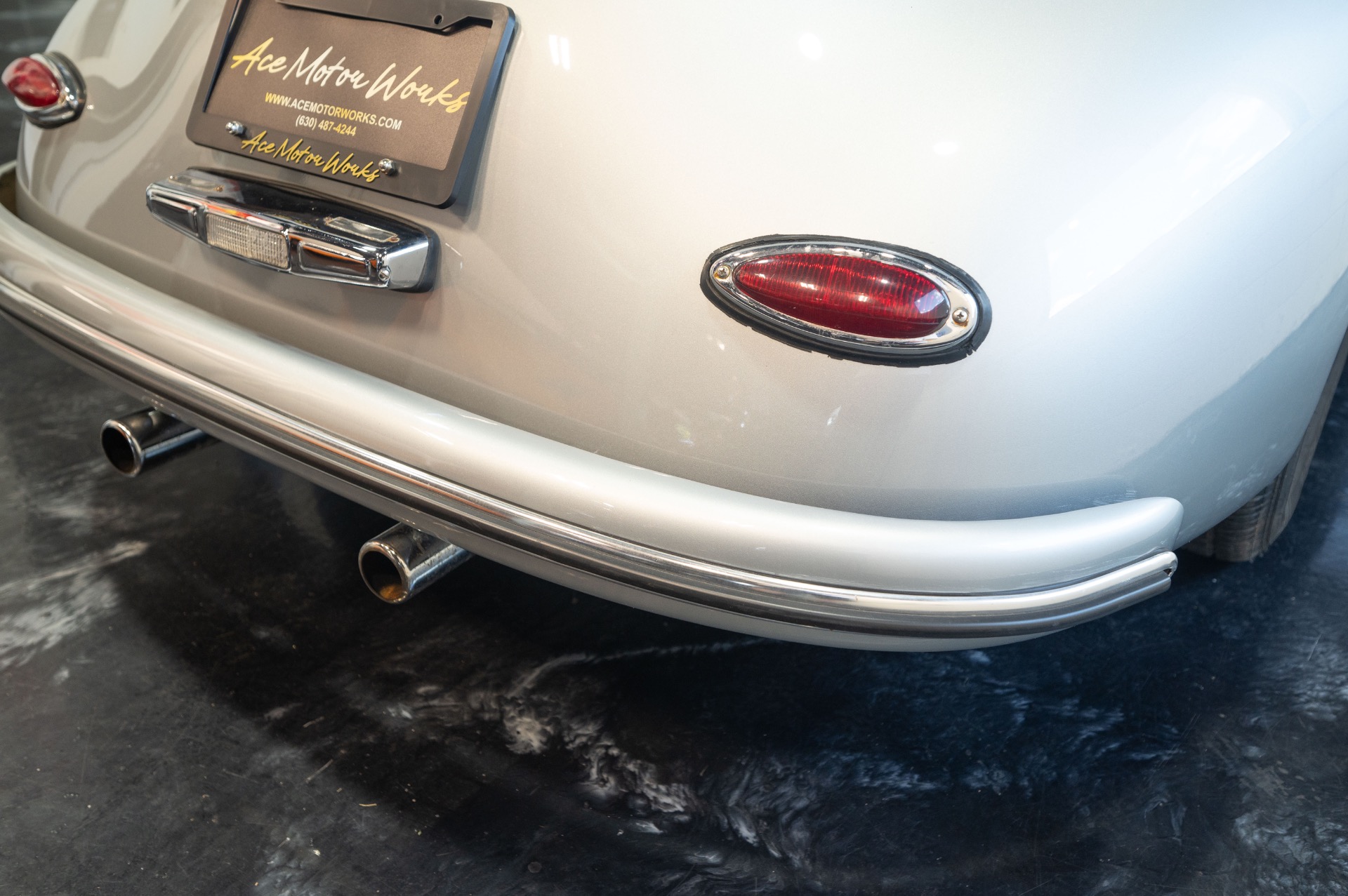 1957 PORSCHE 356 SPEEDSTER - Image 20