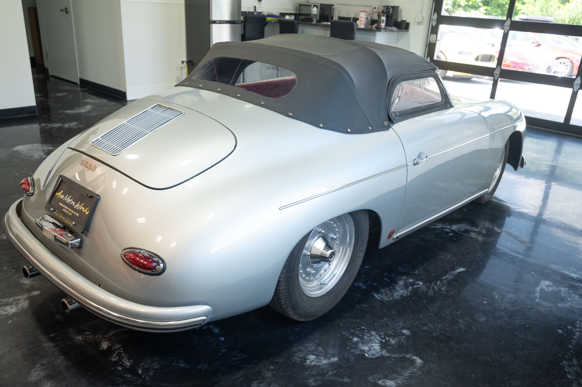 1957 PORSCHE 356 SPEEDSTER - Image 24
