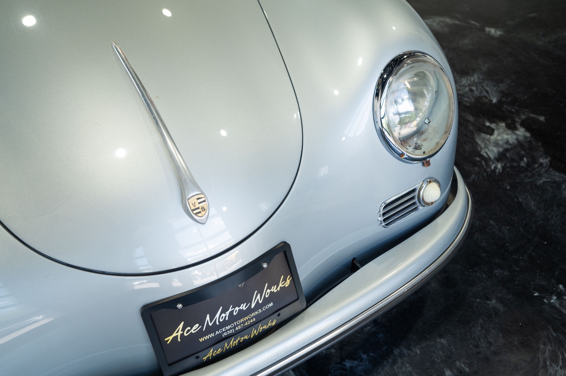 1957 PORSCHE 356 SPEEDSTER - Image 35