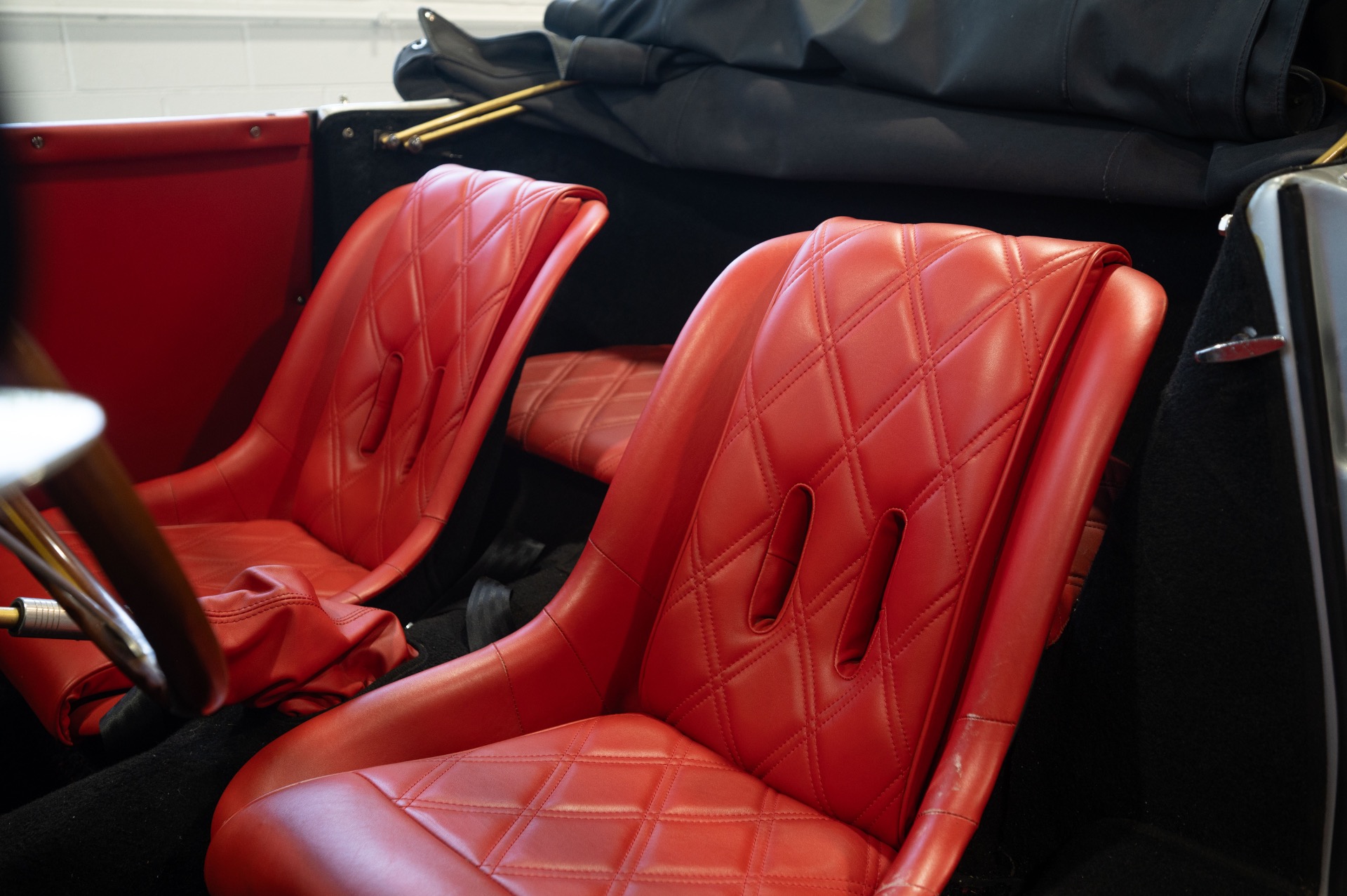 1957 PORSCHE 356 SPEEDSTER - Image 41