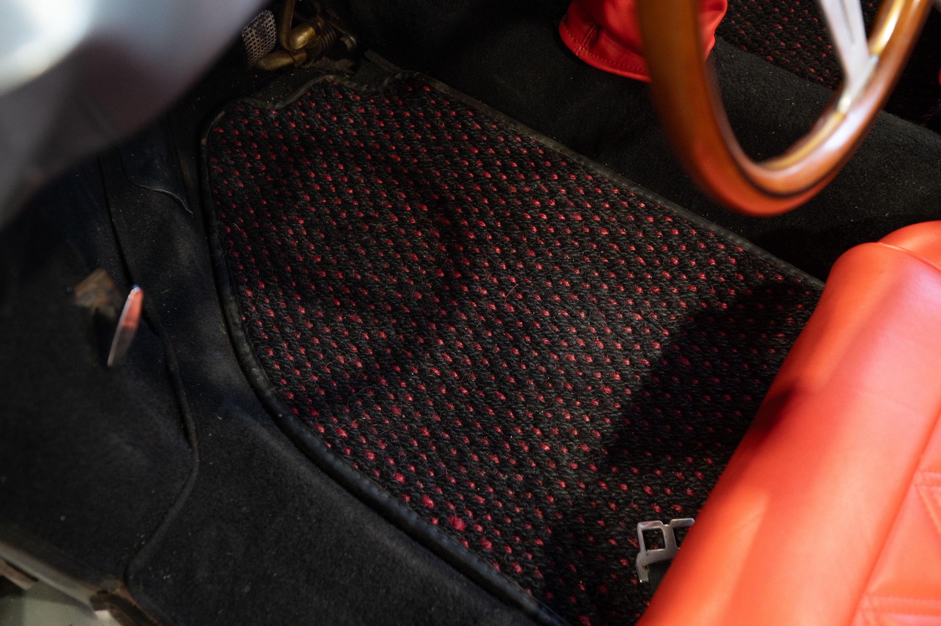 1957 PORSCHE 356 SPEEDSTER - Image 43