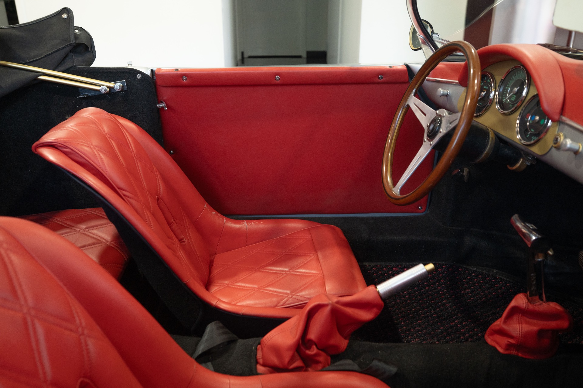 1957 PORSCHE 356 SPEEDSTER - Image 48