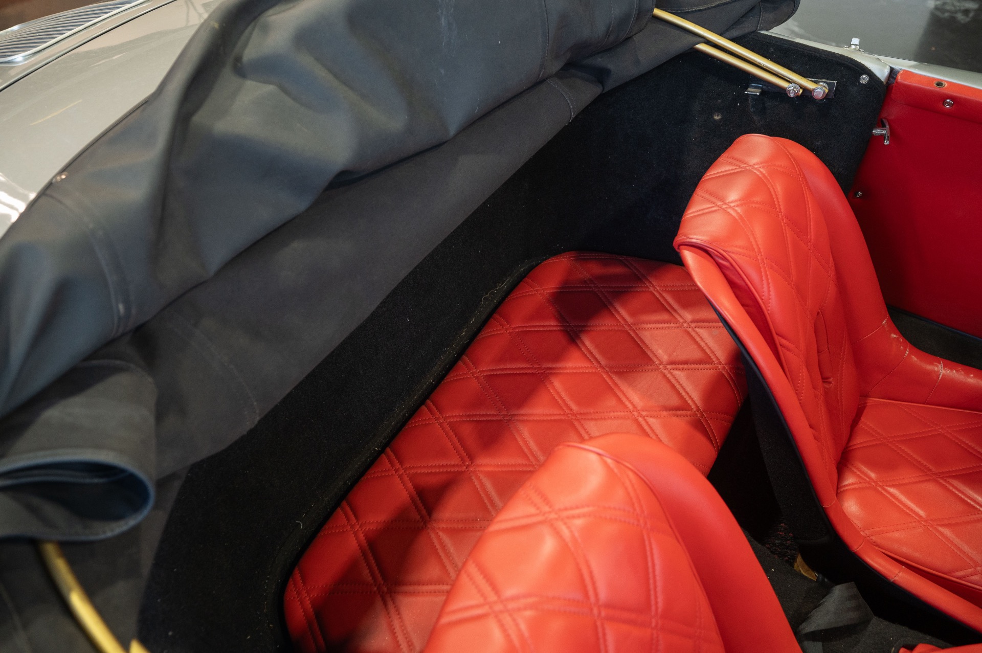 1957 PORSCHE 356 SPEEDSTER - Image 52