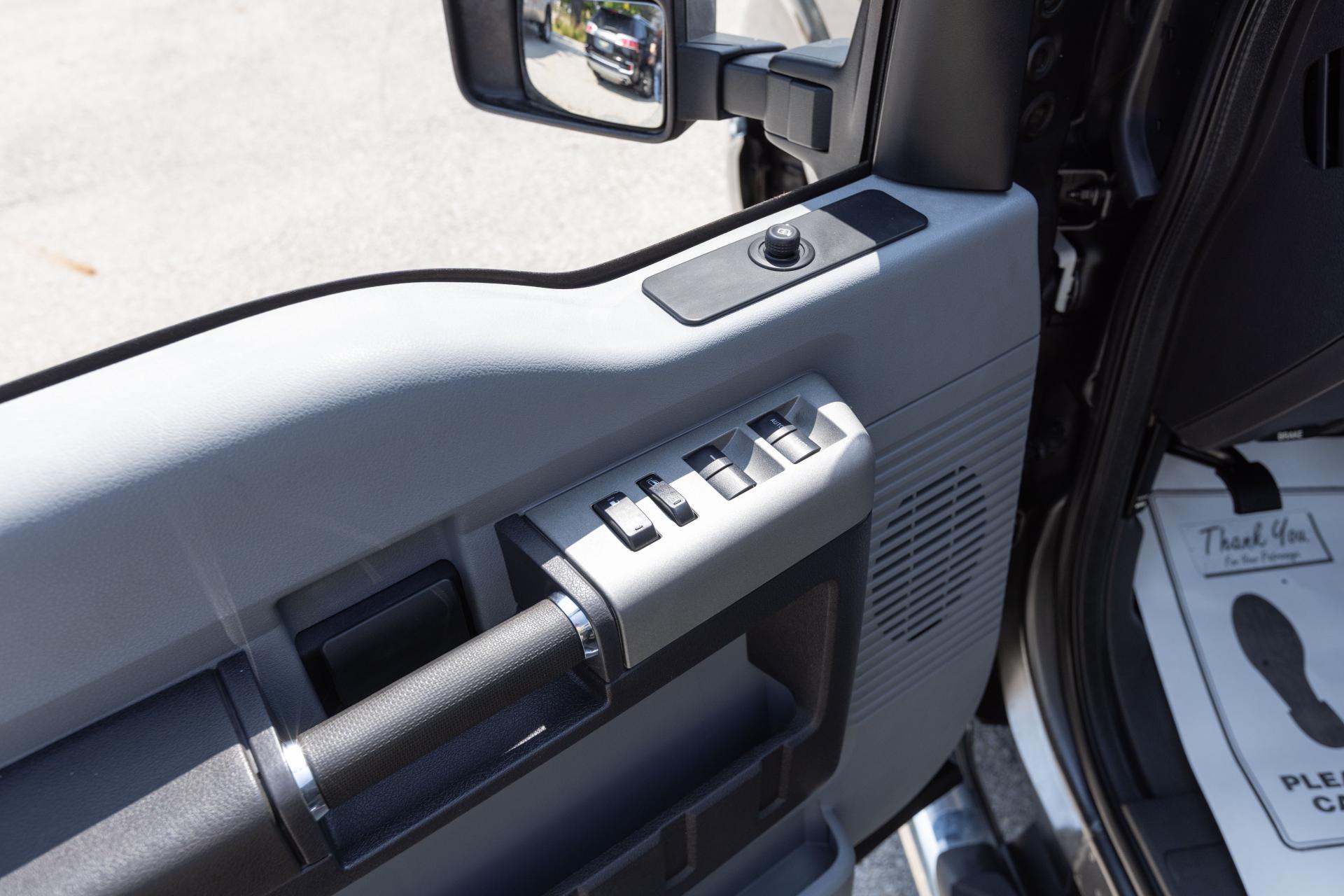 2016 FORD F-350 - Image 35