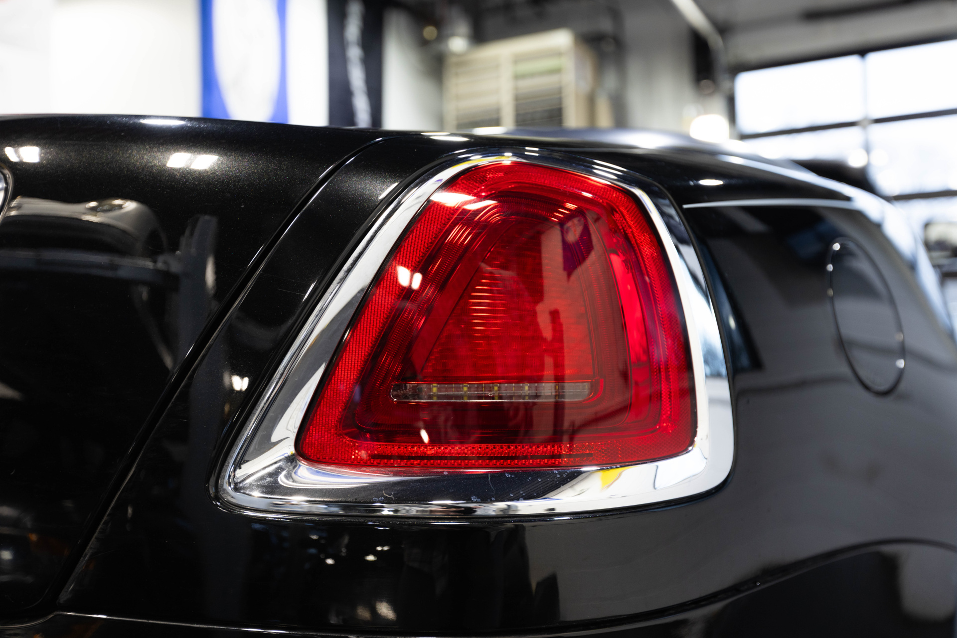 2016 ROLLS-ROYCE DAWN - Image 19