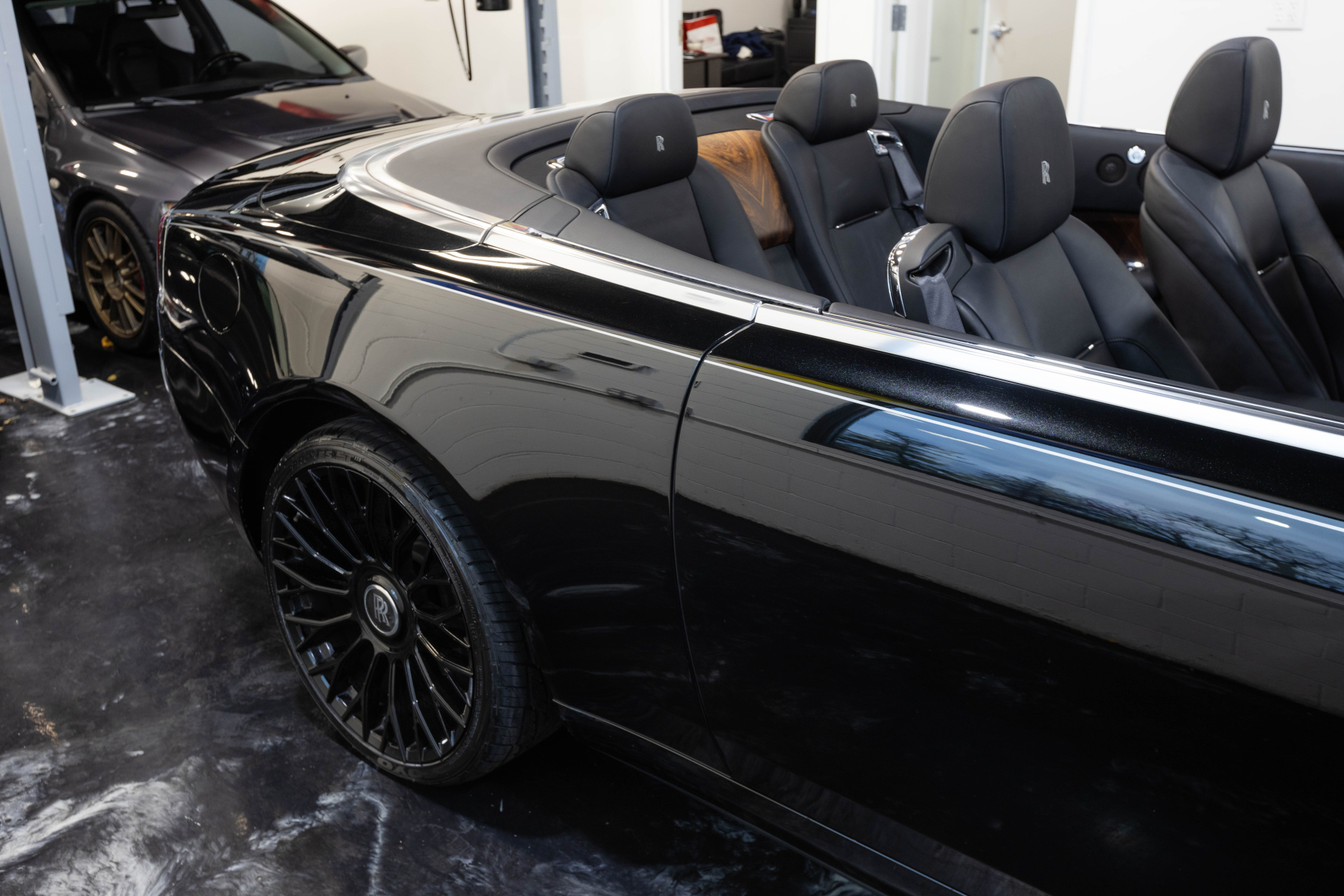 2016 ROLLS-ROYCE DAWN - Image 23