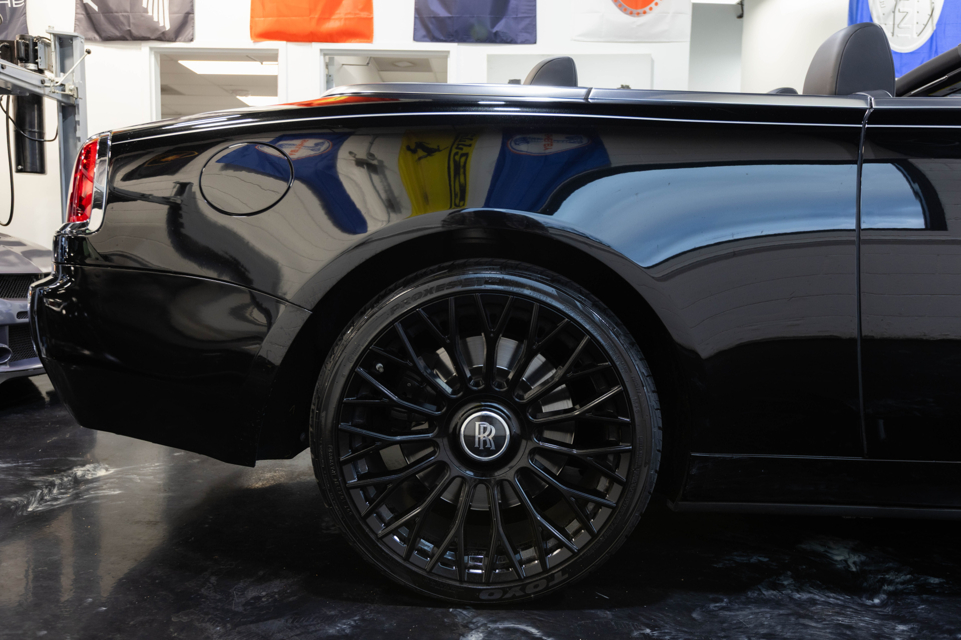 2016 ROLLS-ROYCE DAWN - Image 24