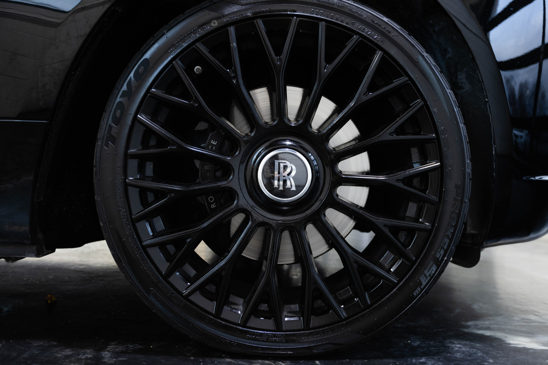 2016 ROLLS-ROYCE DAWN - Image 32