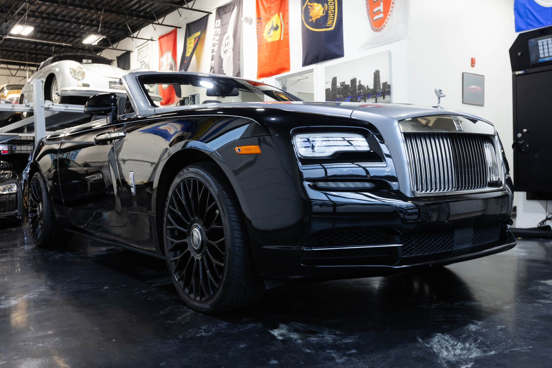 2016 ROLLS-ROYCE DAWN - Image 33