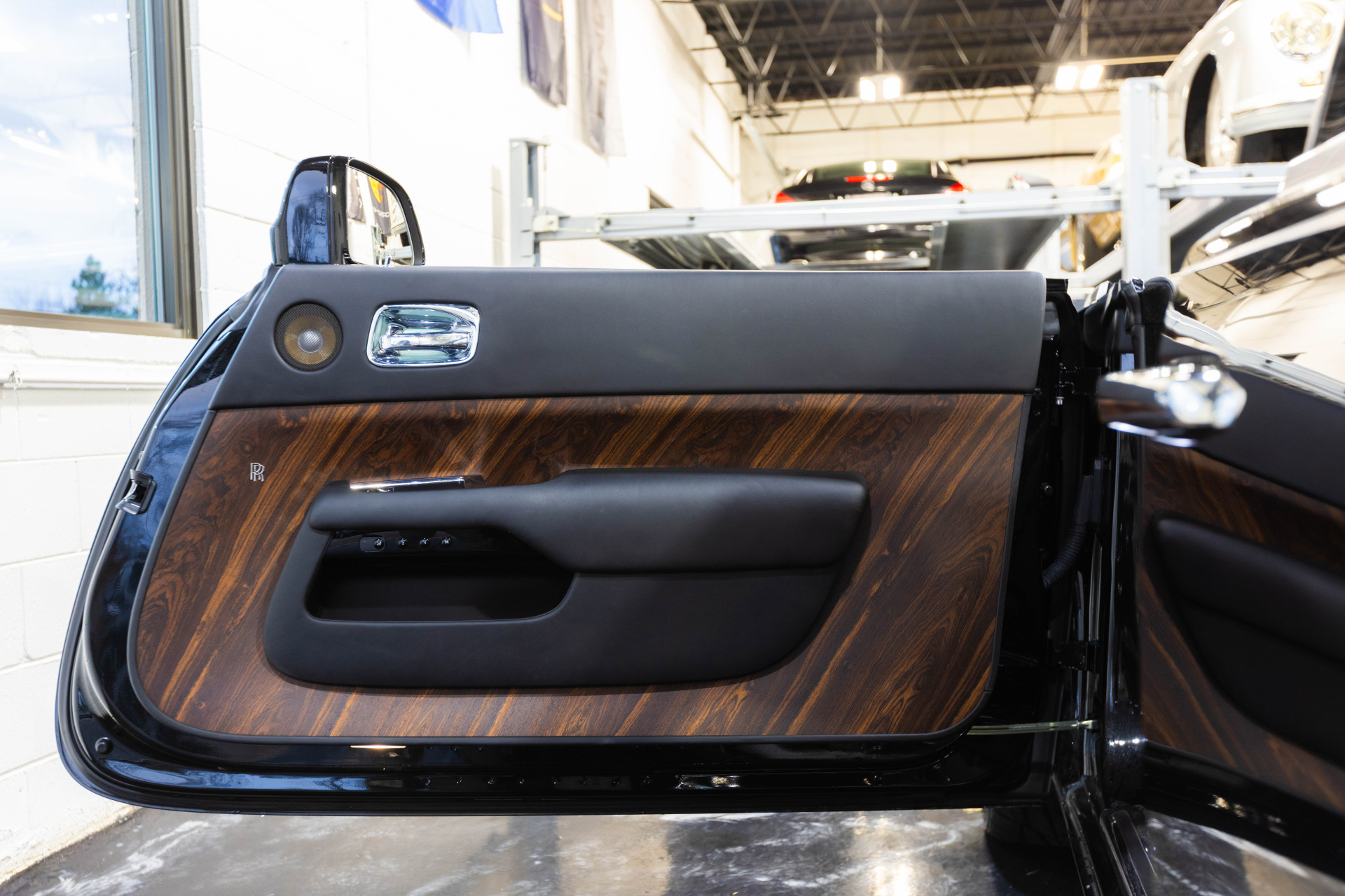 2016 ROLLS-ROYCE DAWN - Image 61