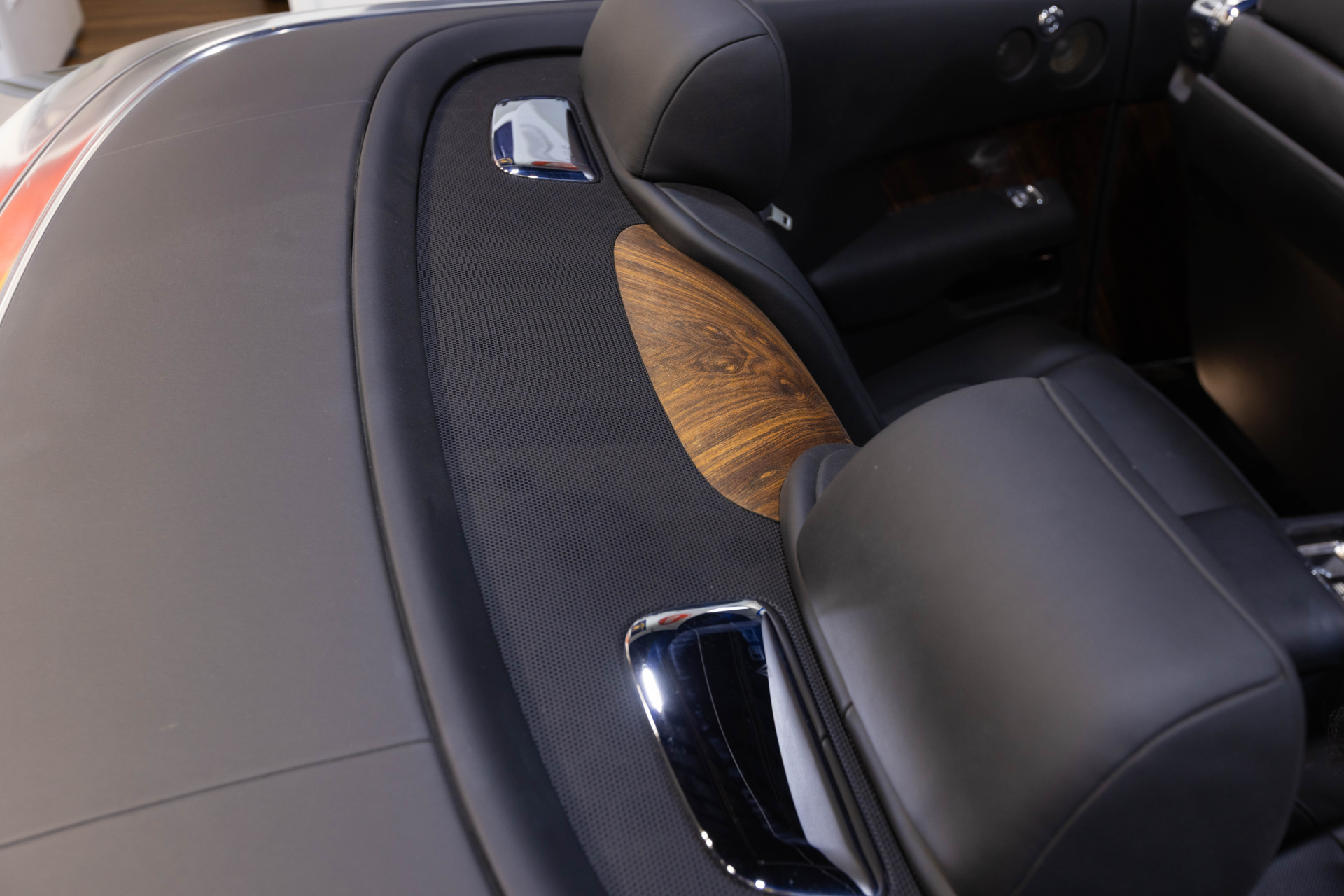 2016 ROLLS-ROYCE DAWN - Image 69