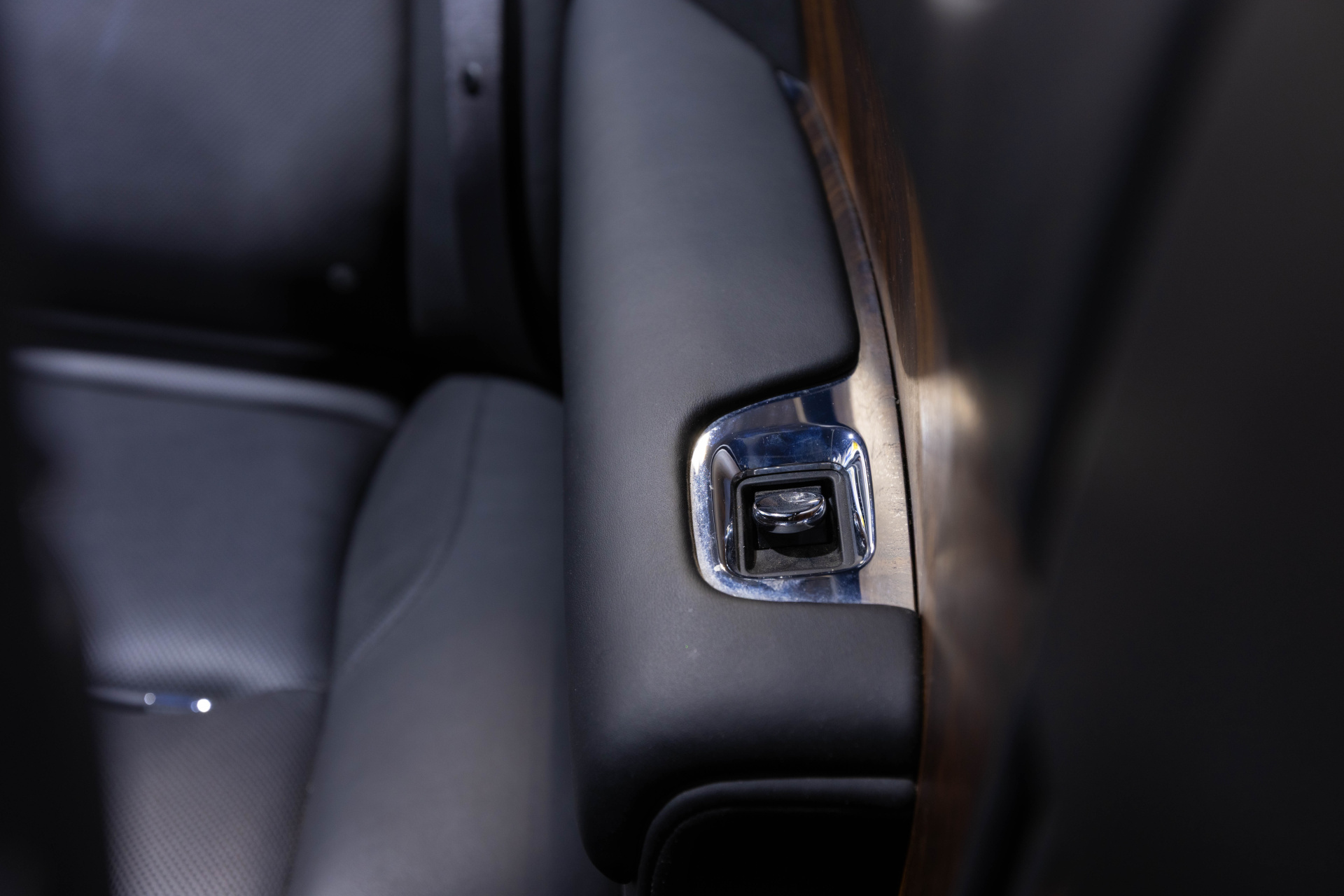 2016 ROLLS-ROYCE DAWN - Image 78