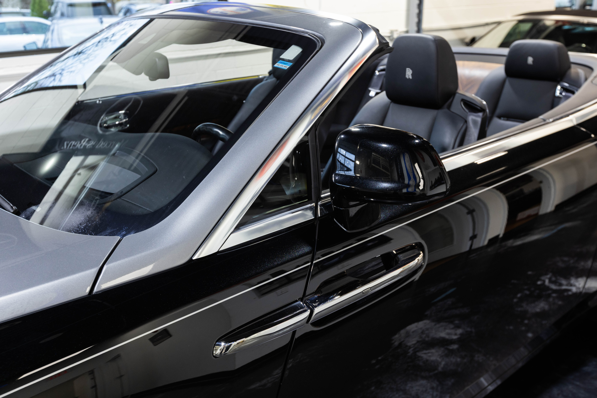 2016 ROLLS-ROYCE DAWN - Image 9