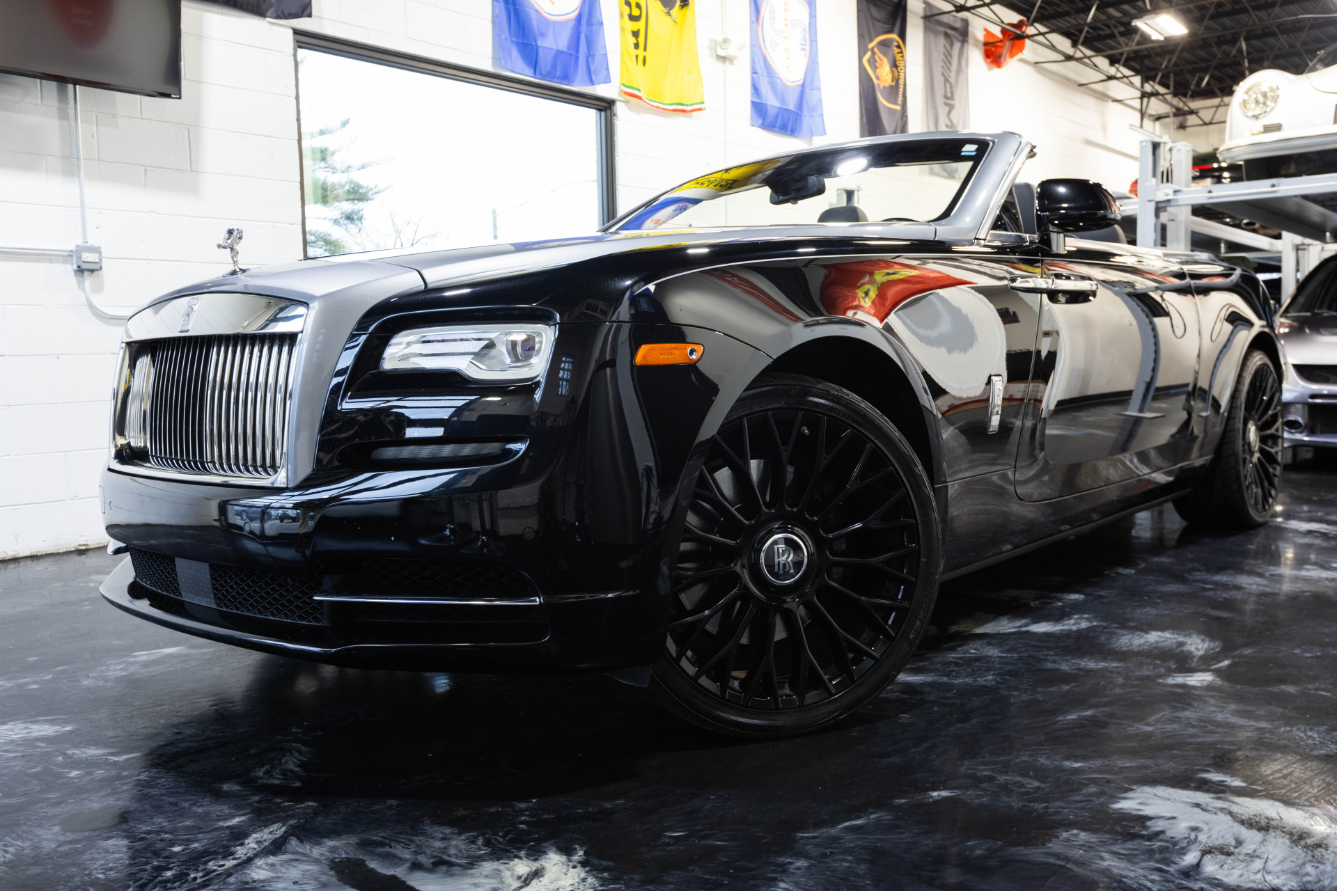 2016 ROLLS-ROYCE DAWN - Image 1