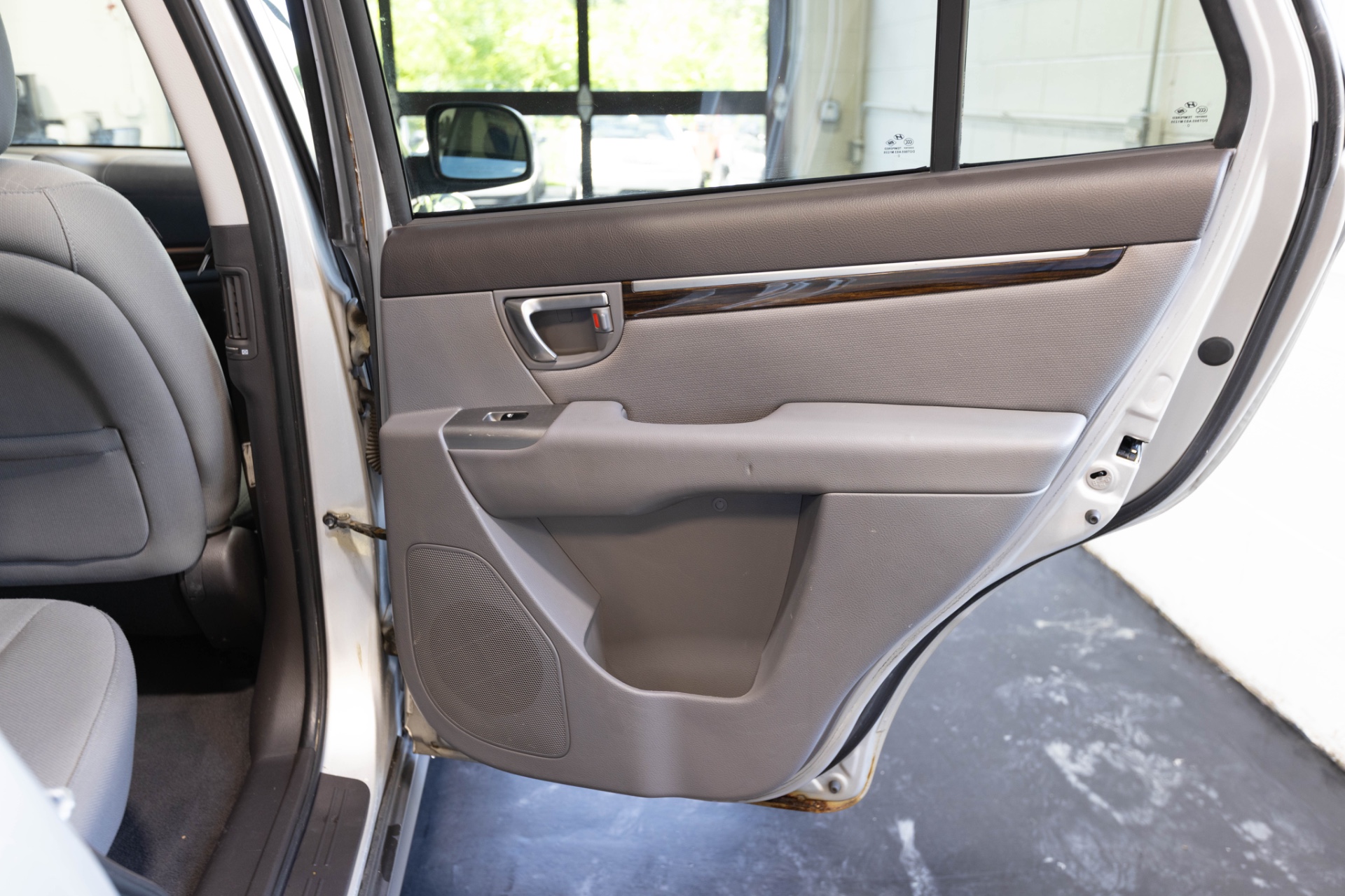 2011 Hyundai Santa Fe GLS - Photo 31