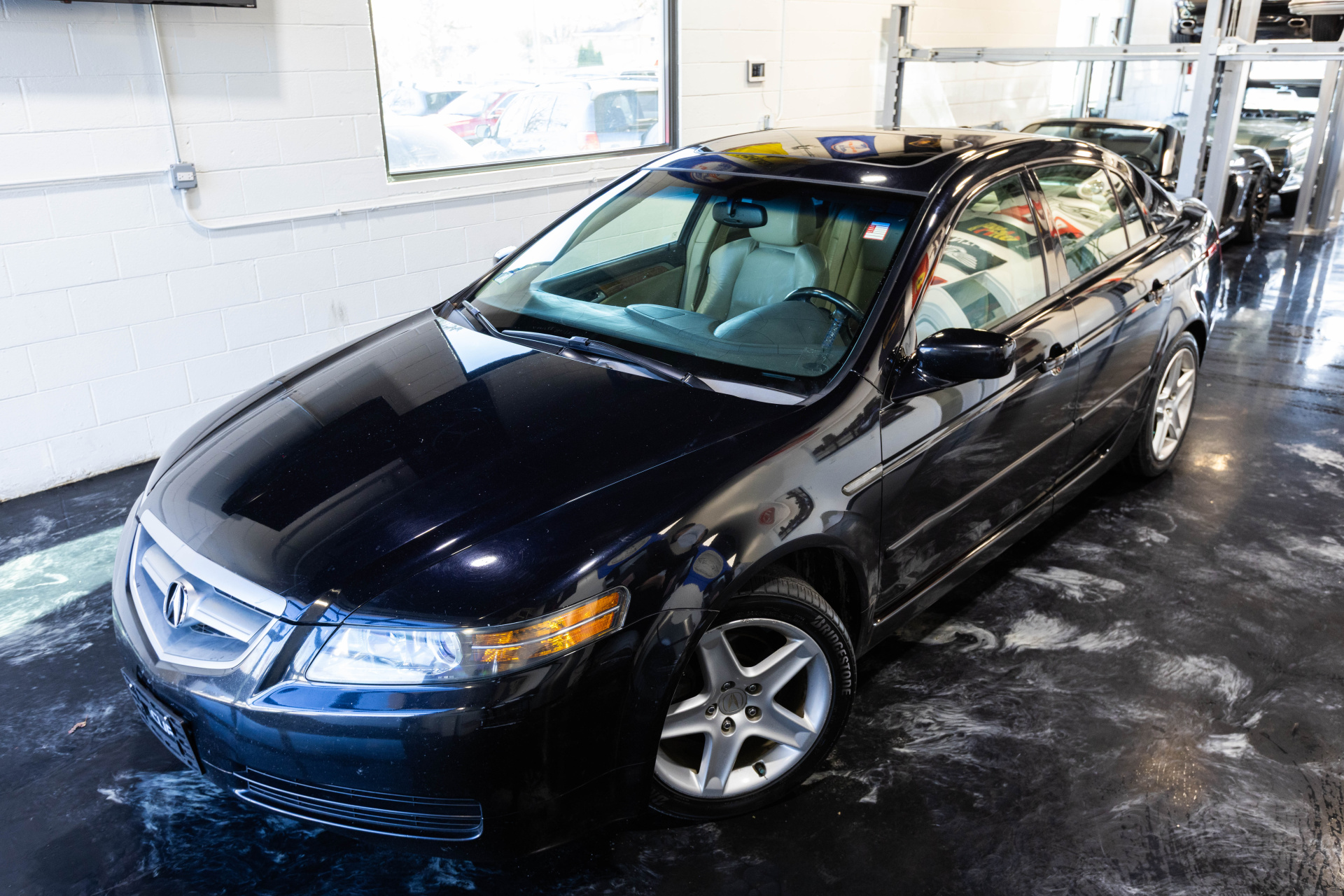 2005 ACURA TL - Image 2