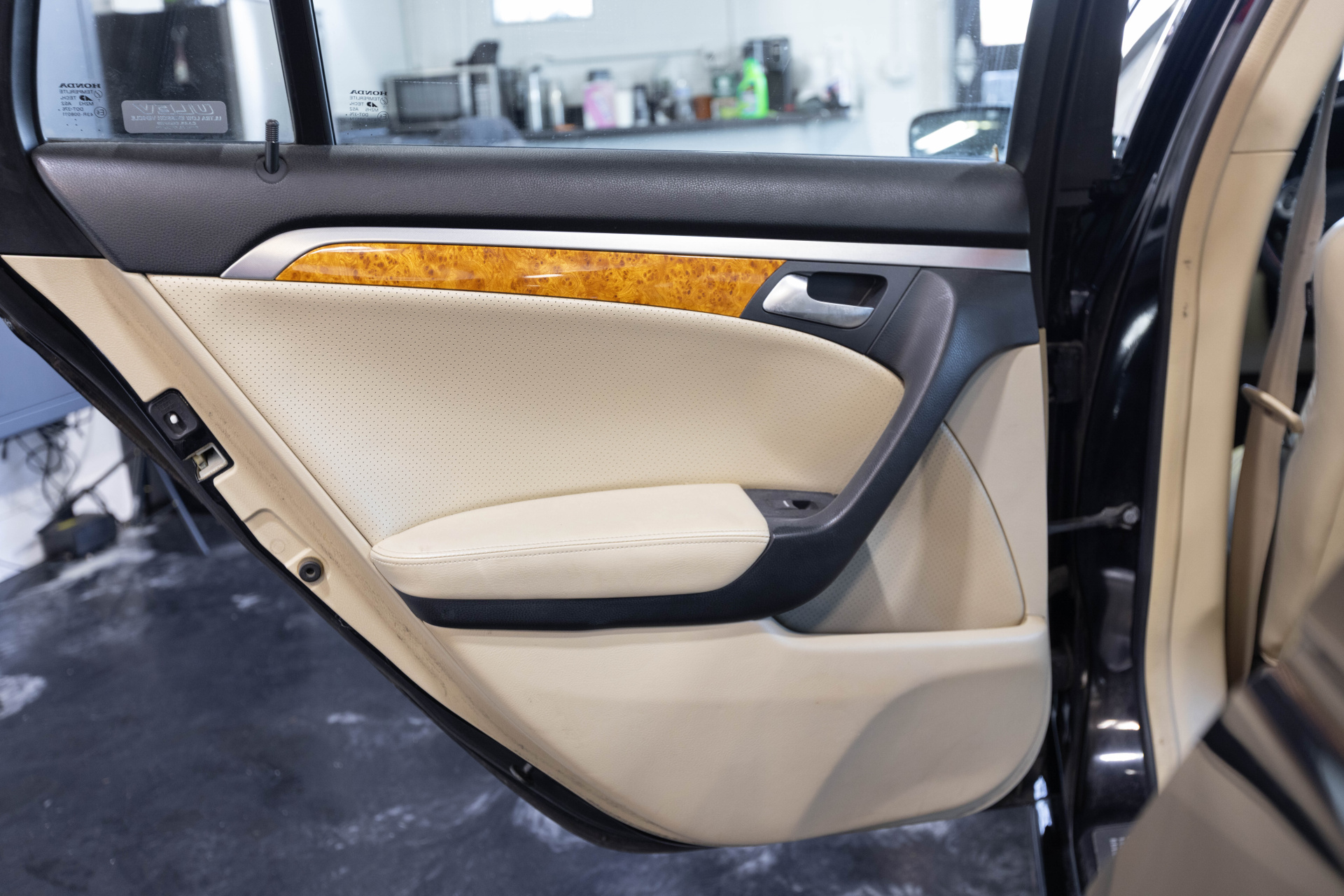 2005 ACURA TL - Image 40