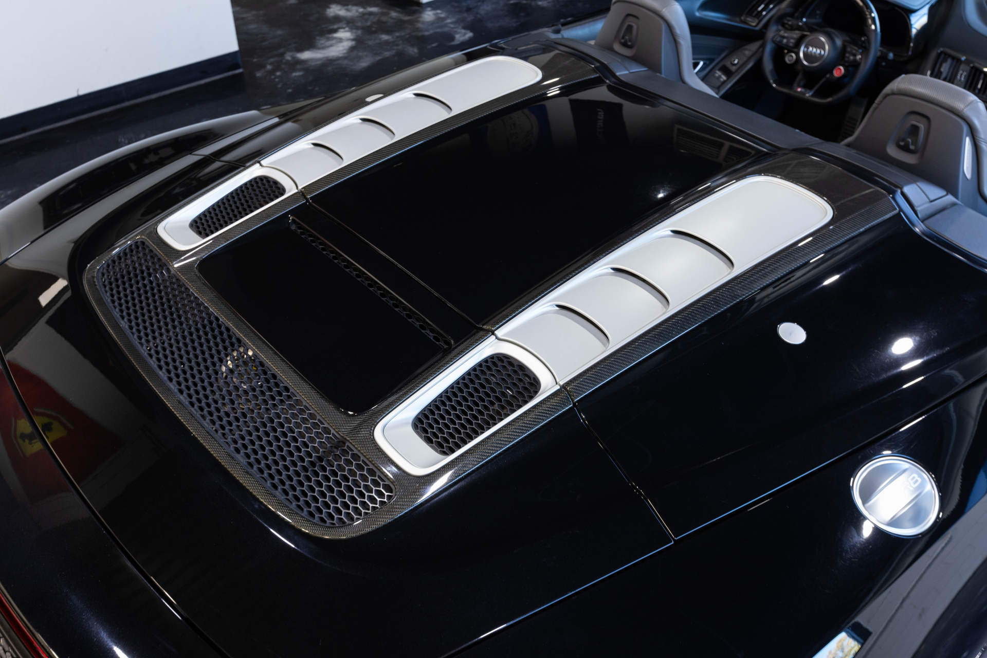 2017 AUDI R8 - Image 22