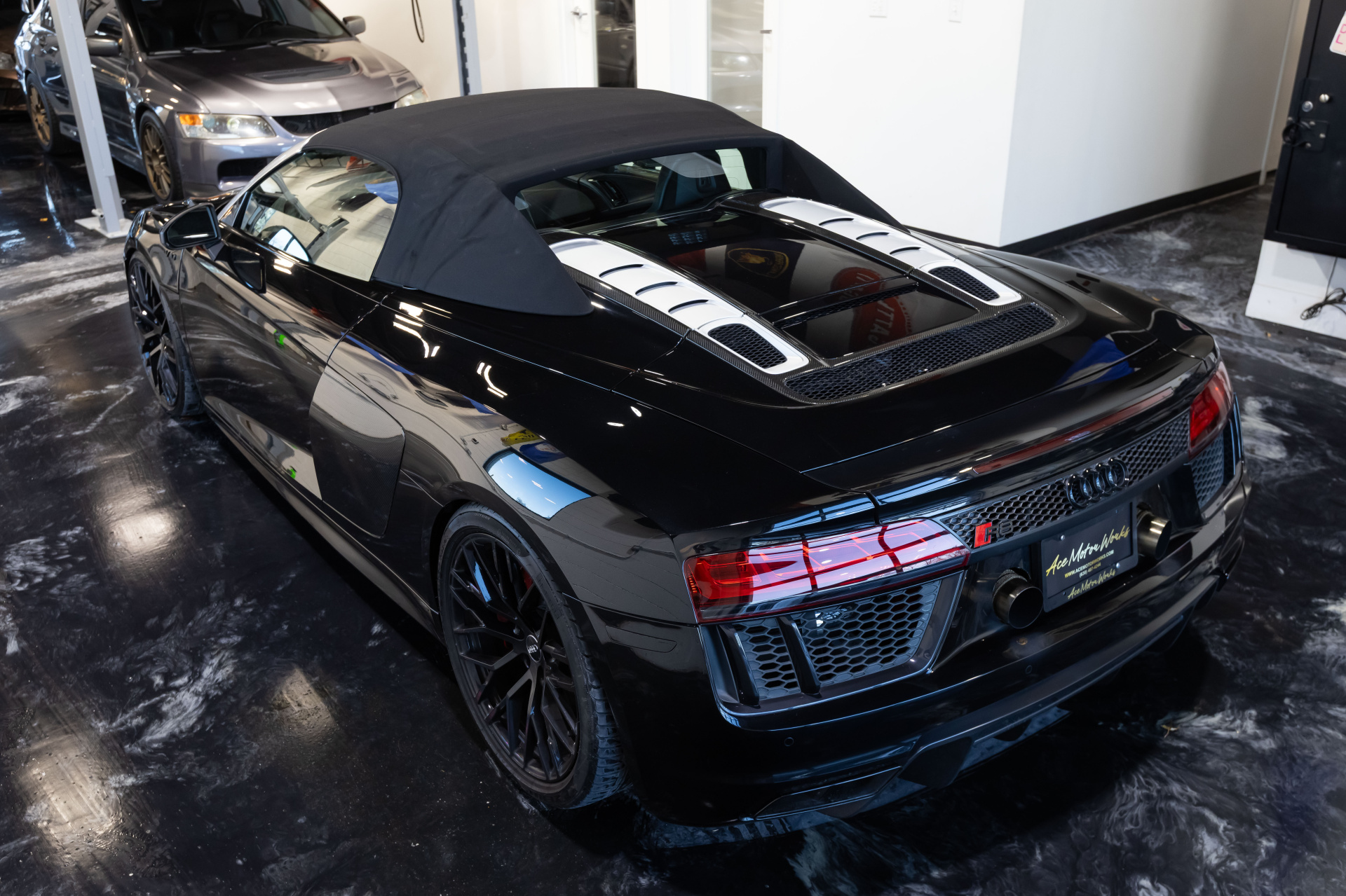 2017 AUDI R8 - Image 43