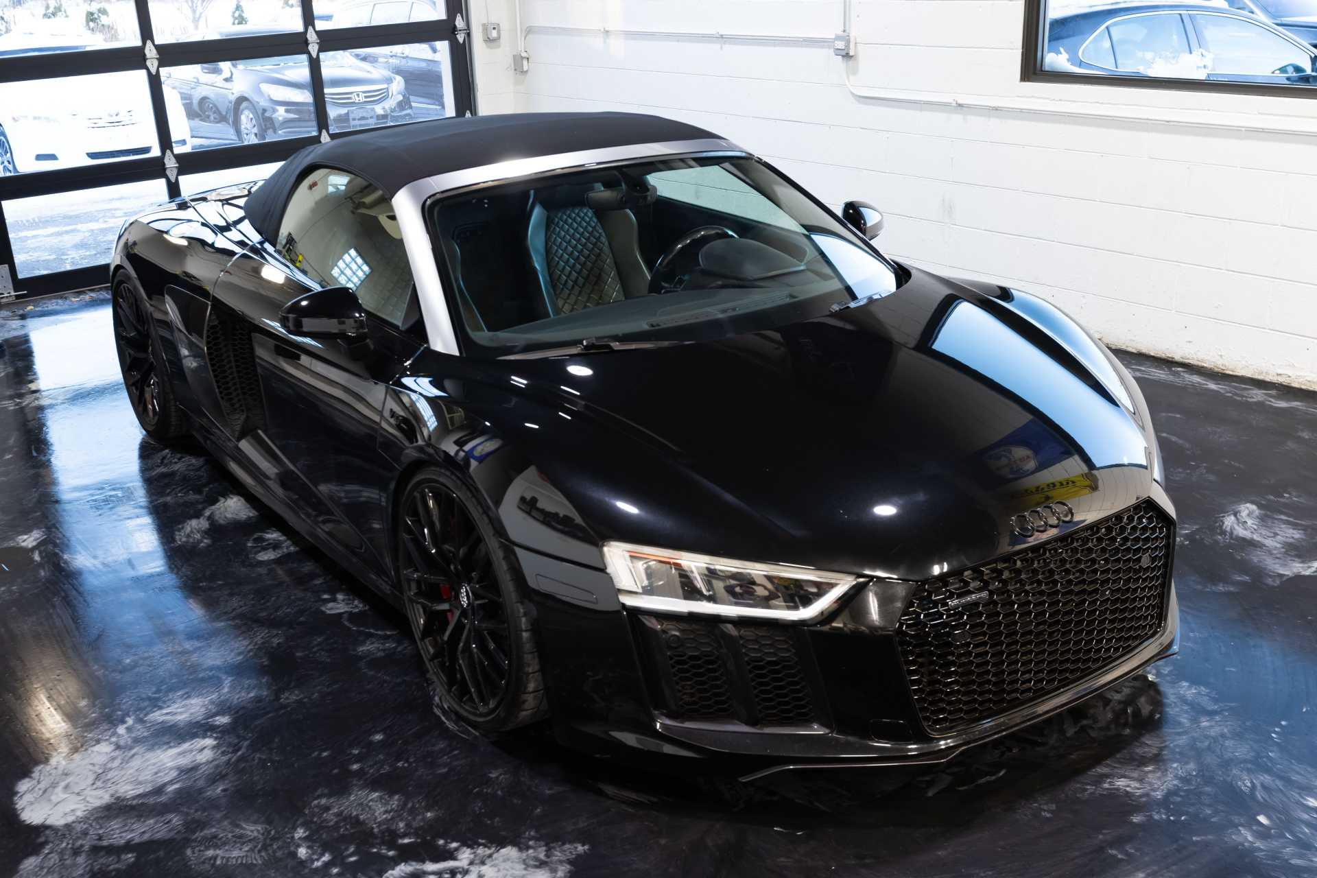 2017 AUDI R8 - Image 45