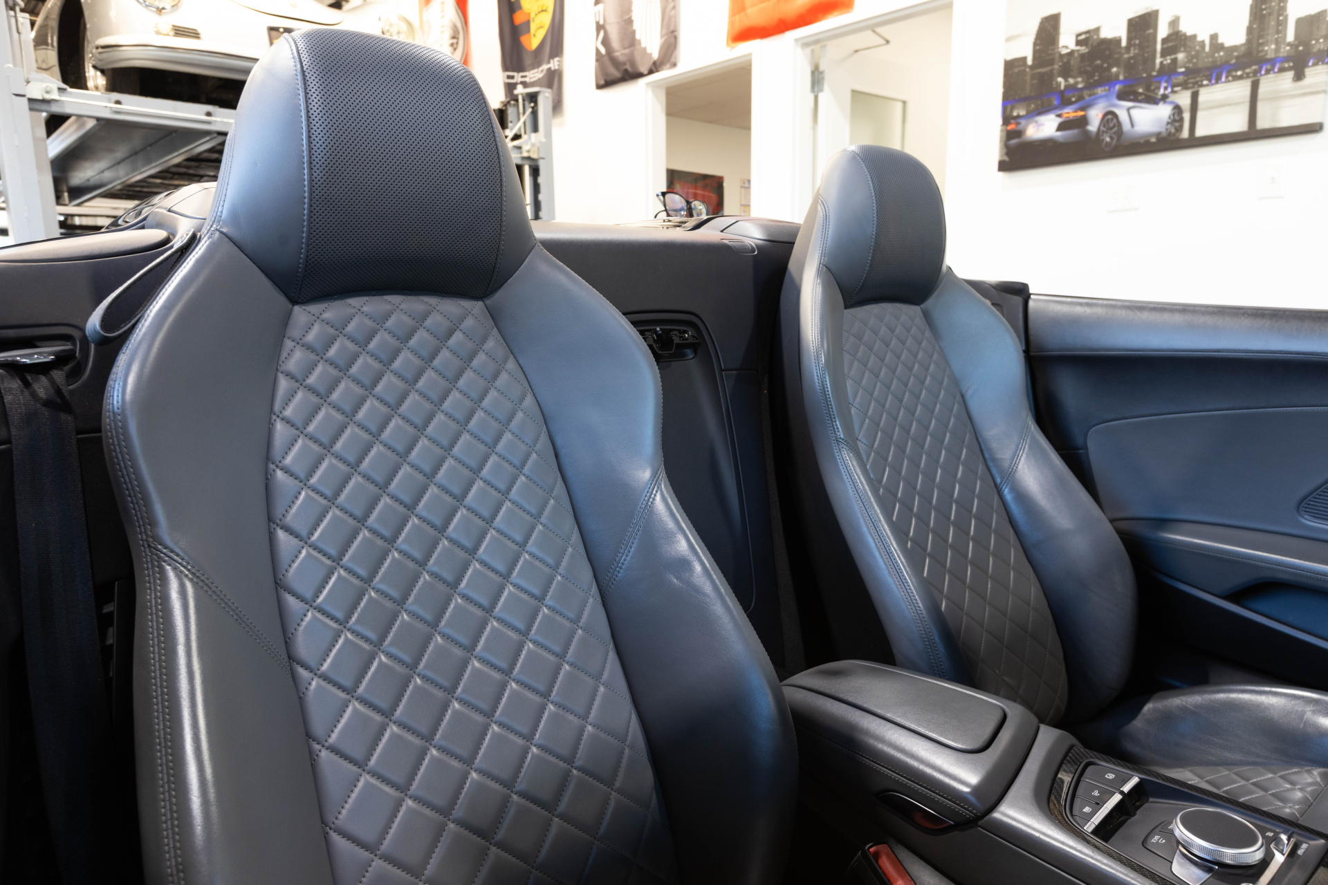 2017 AUDI R8 - Image 50