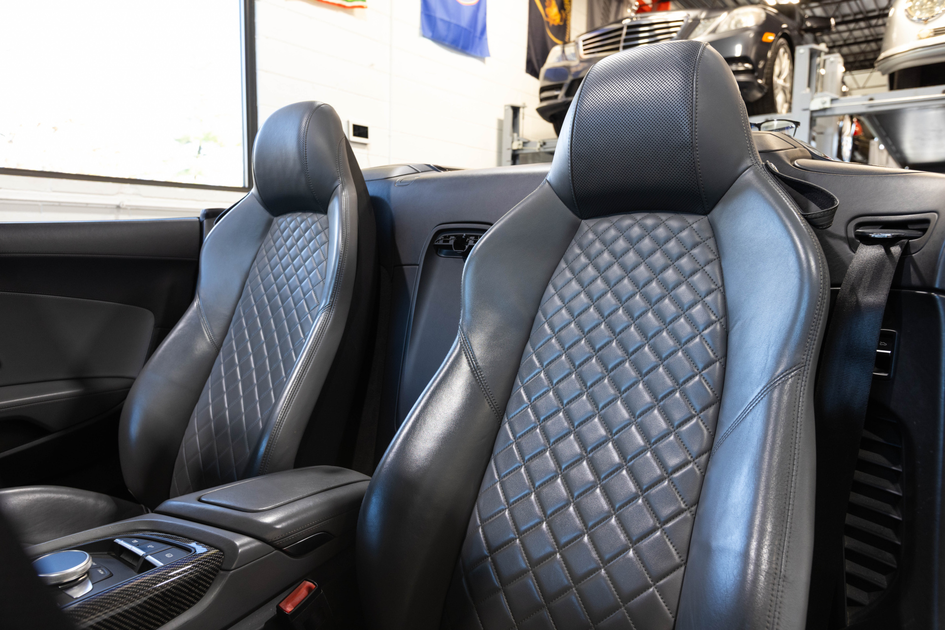 2017 AUDI R8 - Image 51