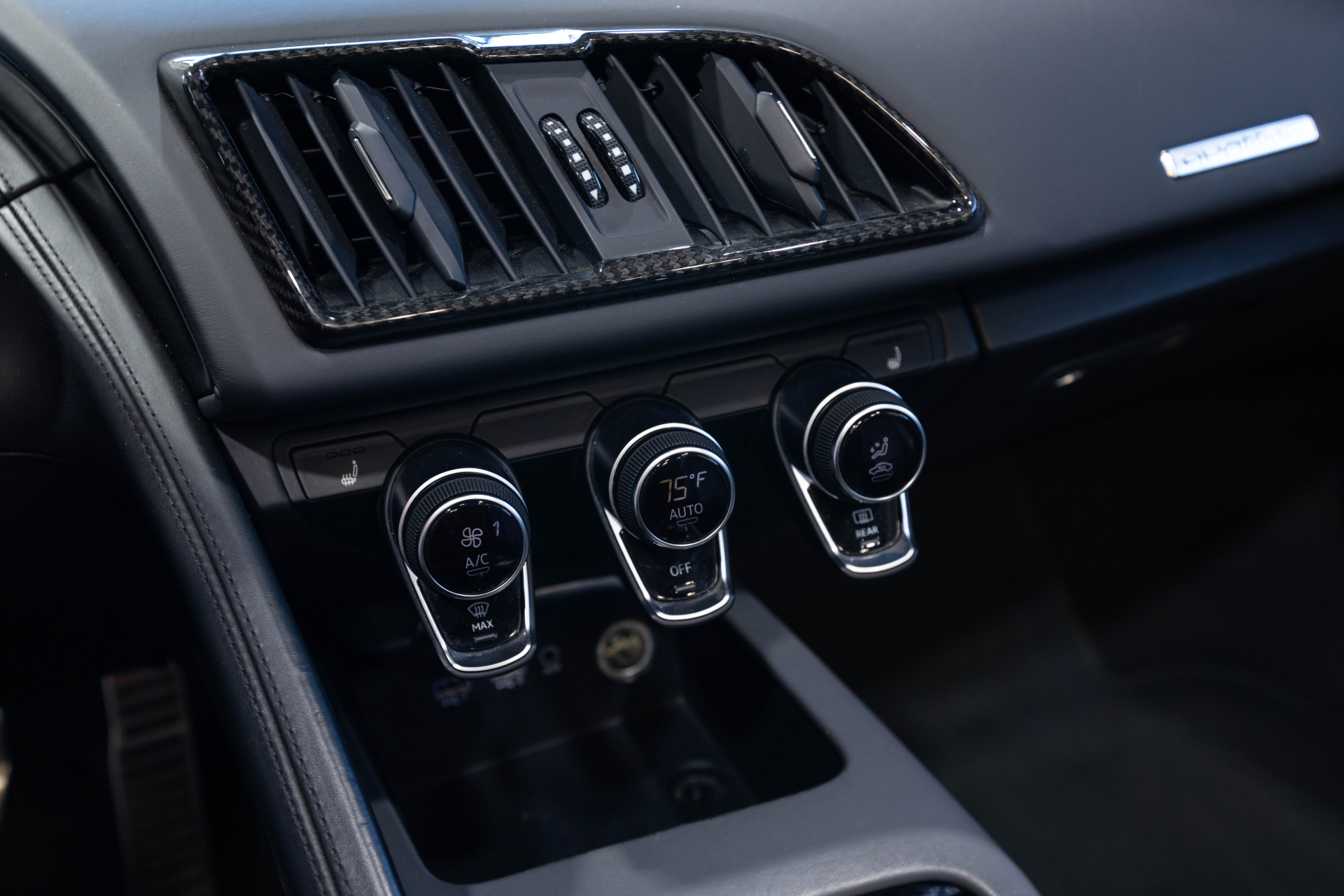 2017 AUDI R8 - Image 63