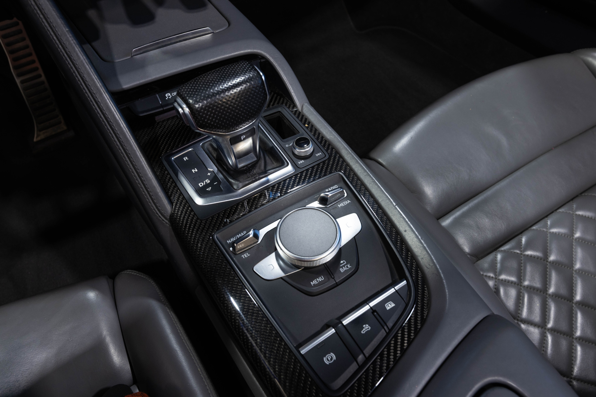 2017 AUDI R8 - Image 66