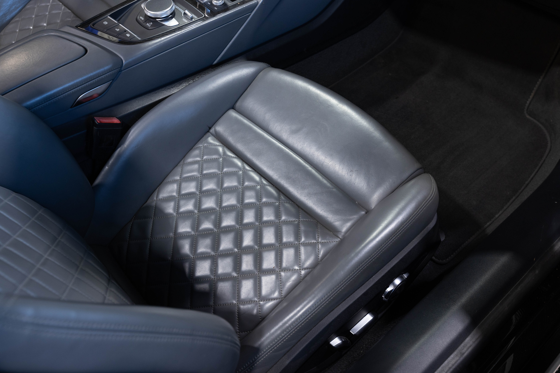 2017 AUDI R8 - Image 73