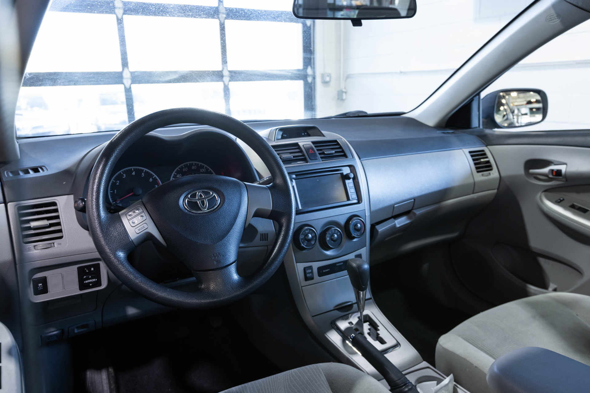 2013 TOYOTA COROLLA - Image 20