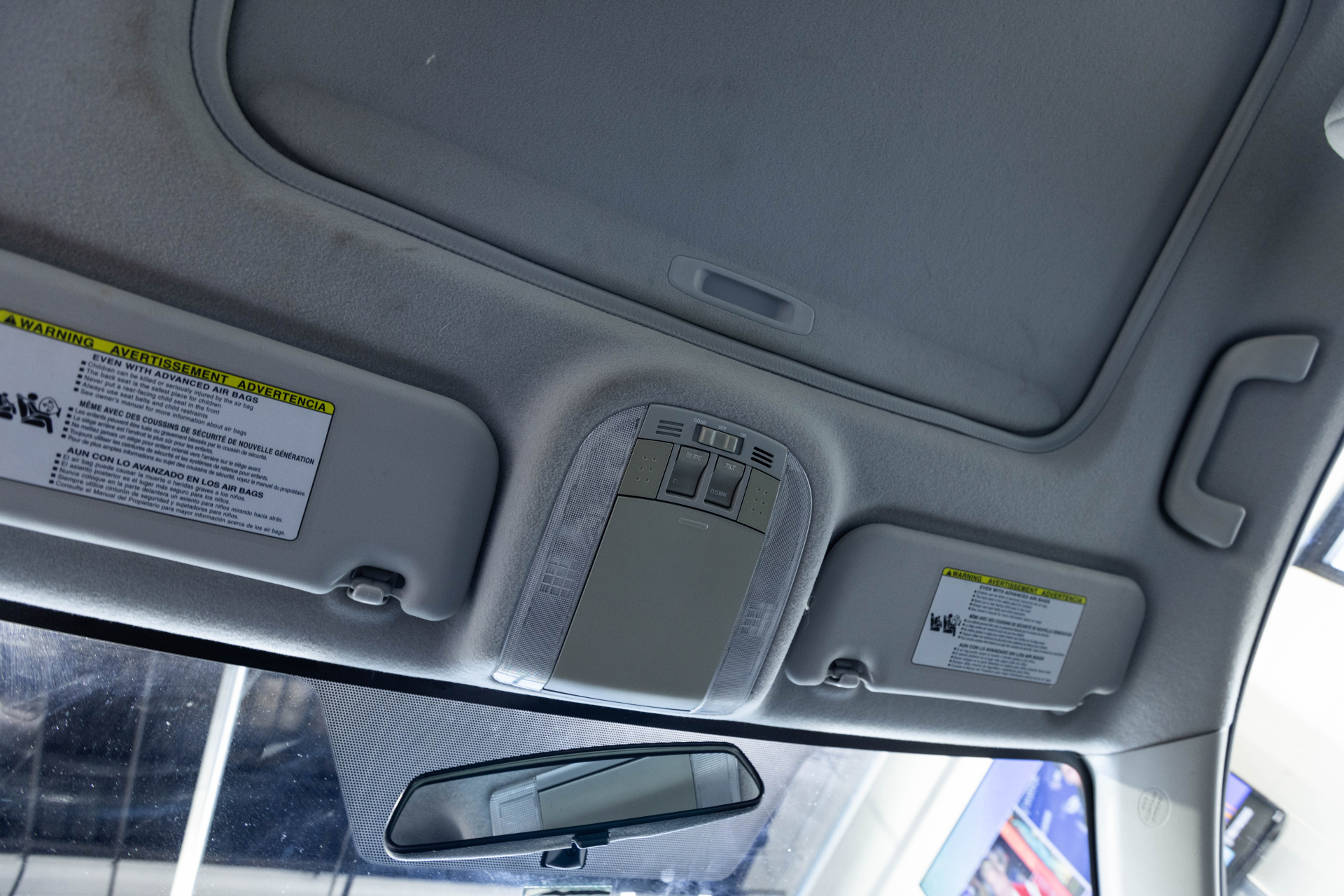 2013 TOYOTA COROLLA - Image 29