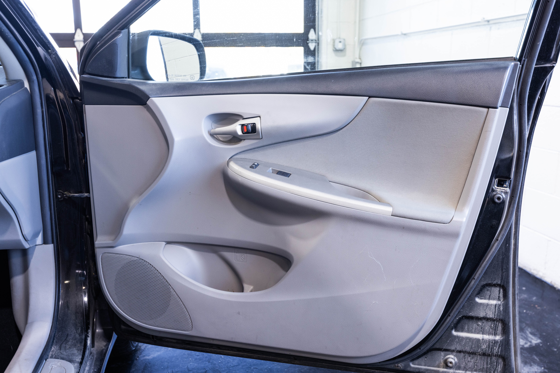 2013 TOYOTA COROLLA - Image 33